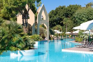 Fly & Go Dionysos Hotel