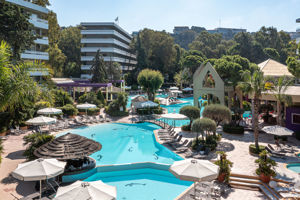 Fly & Go Dionysos Hotel