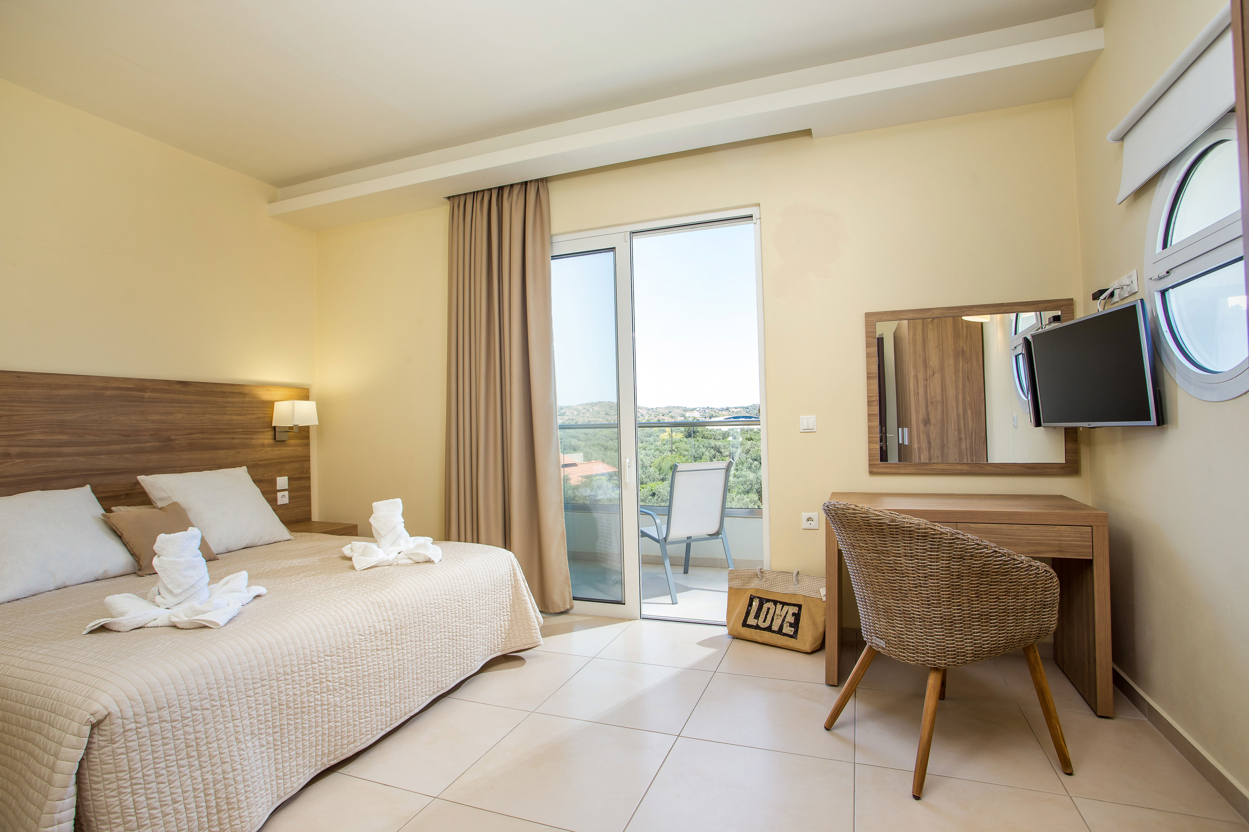 Fly & Go Evita Hotel