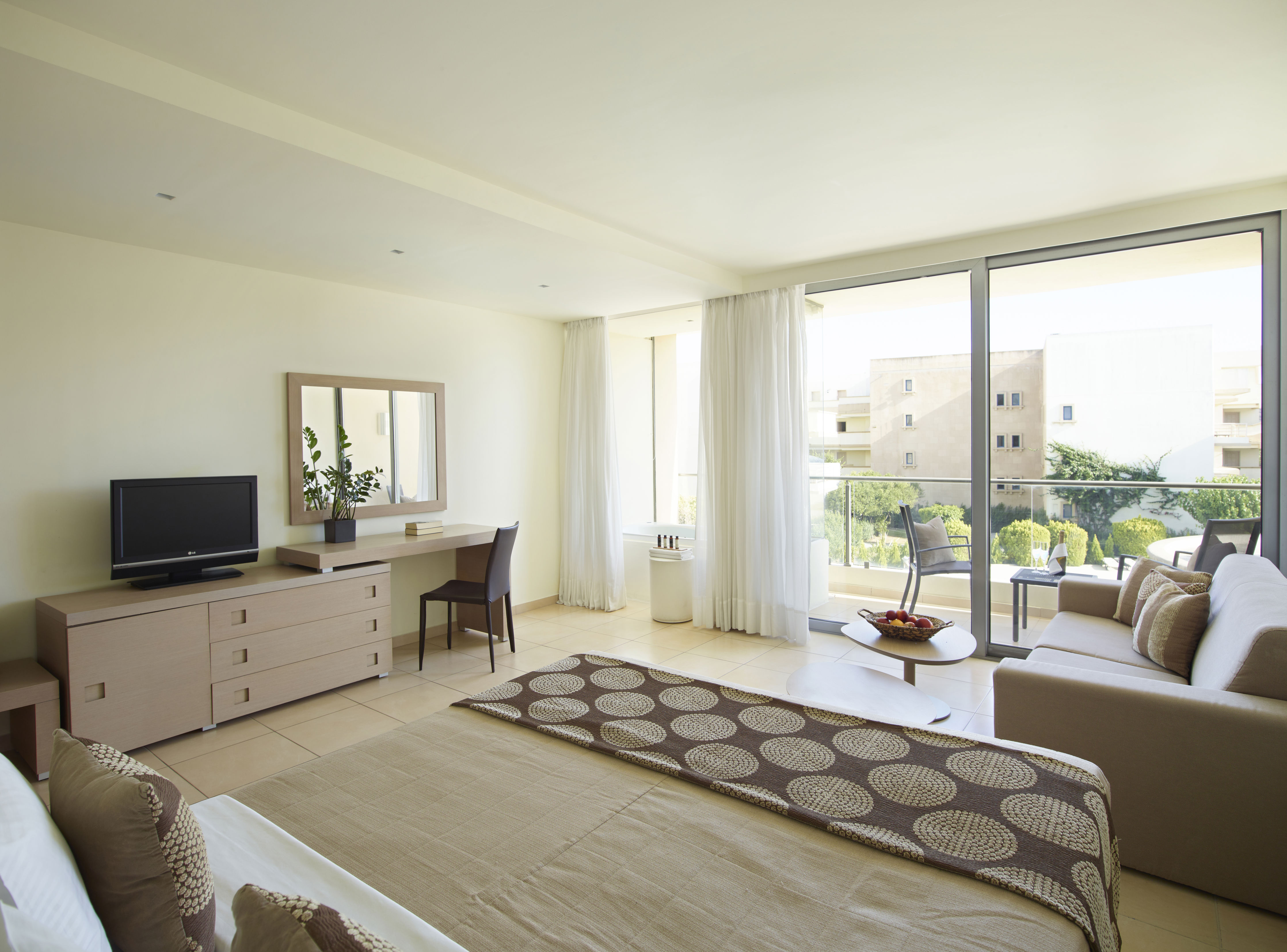 Fly & Go The Ixian Grand & All Suites
