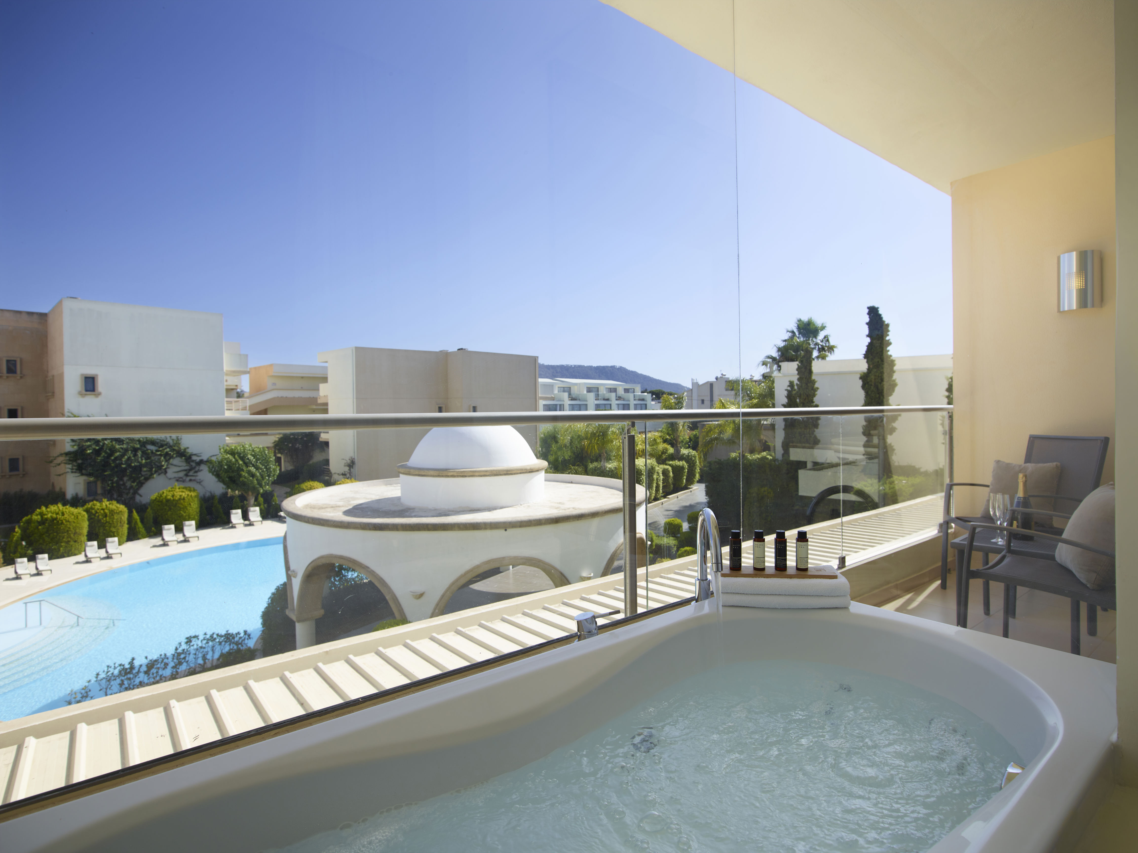 Fly & Go The Ixian Grand & All Suites