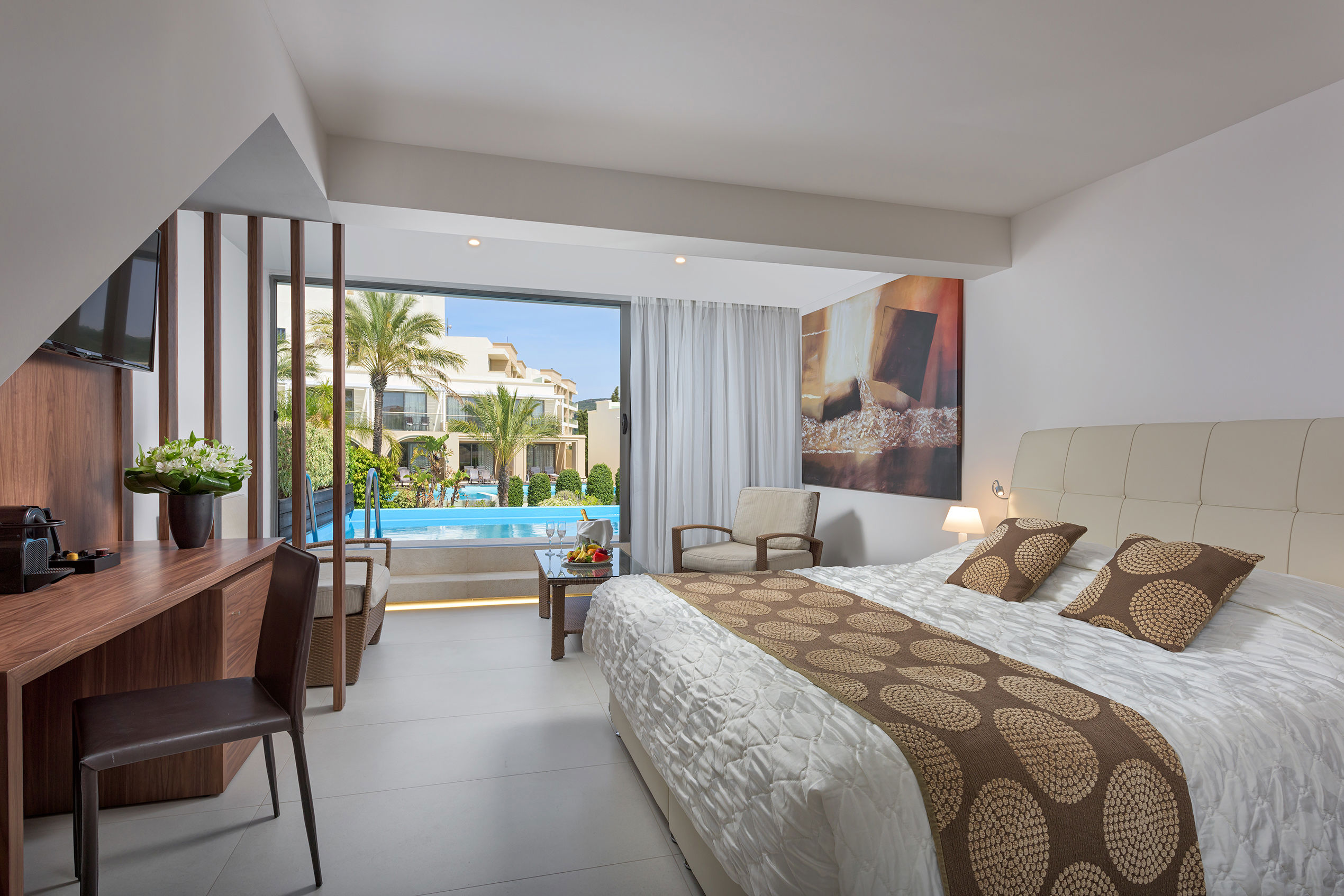 Fly & Go The Ixian Grand & All Suites
