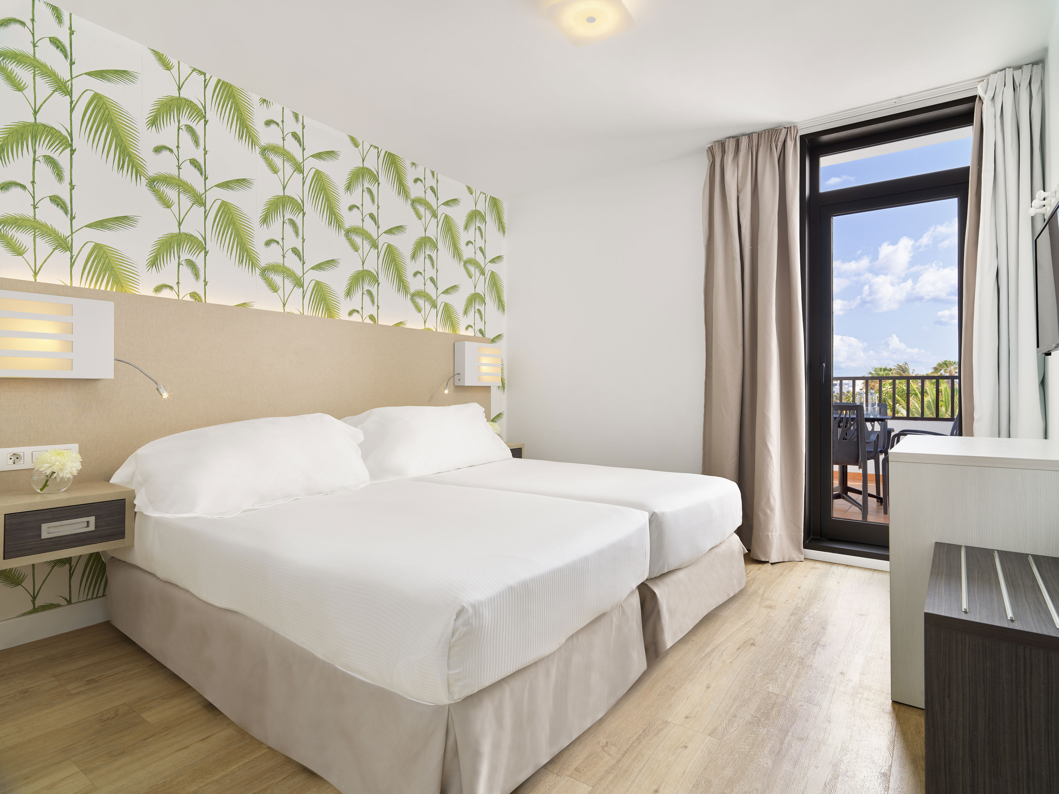 Fly & Go H10 Suites Lanzarote Gardens