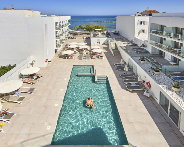 Voordelig naar Ilusion Moreyo in Cala Millor | Corendon