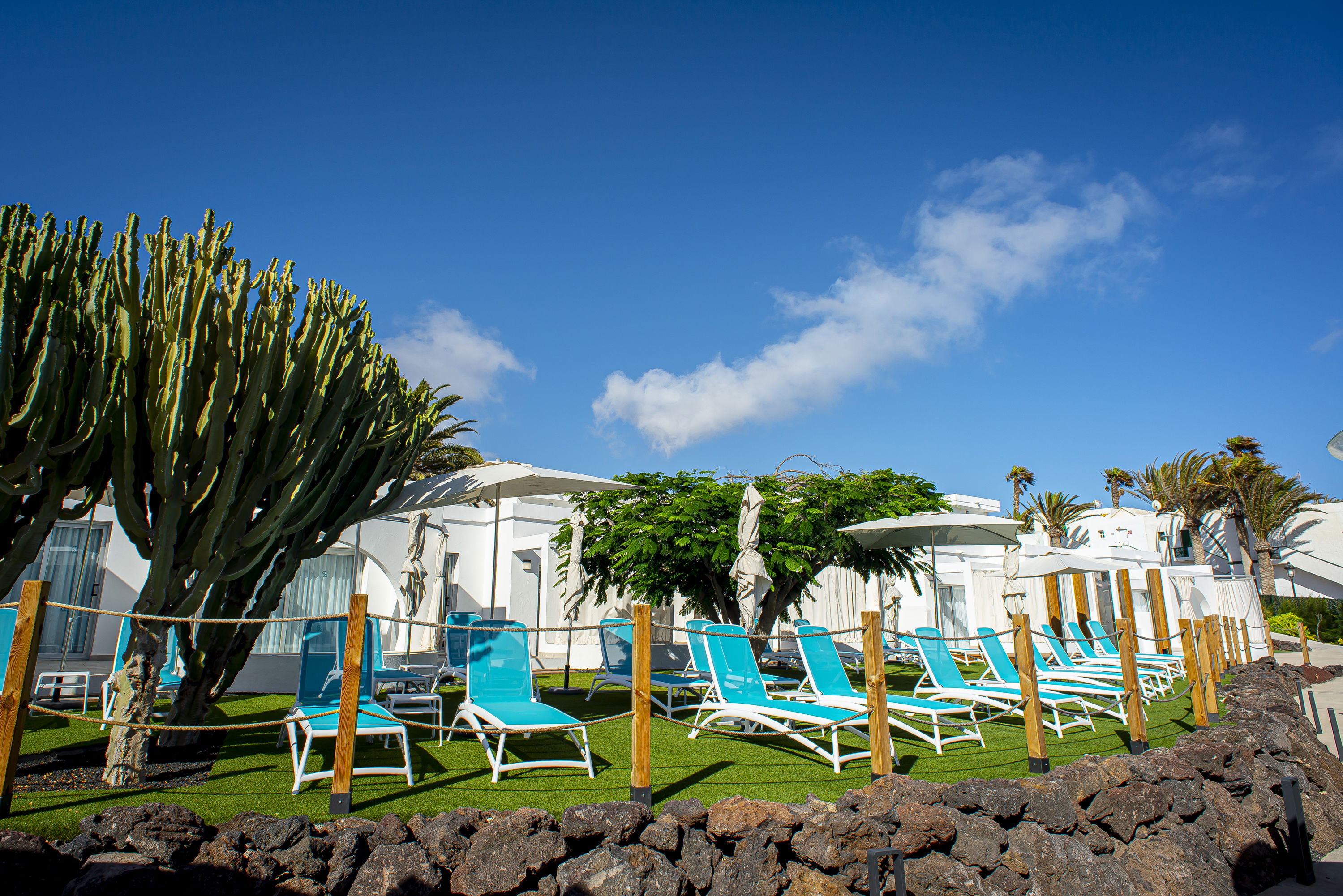 Fly & Go Taimar Hotel
