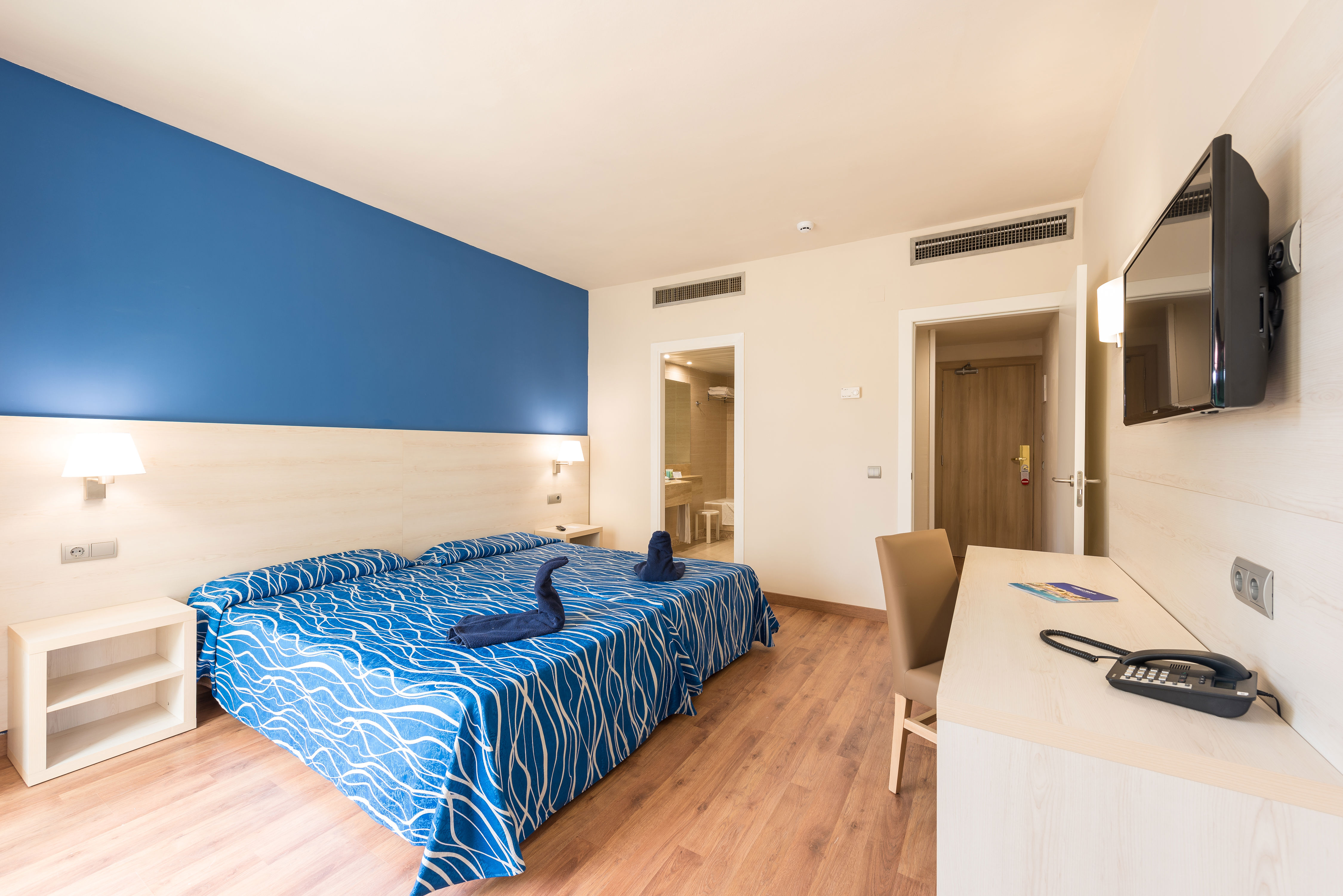 Fly & Go Best Delta Hotel