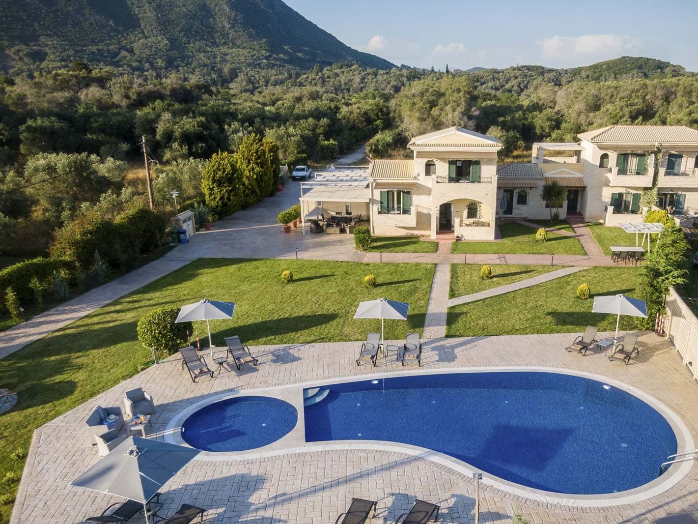 Liostasi Villas