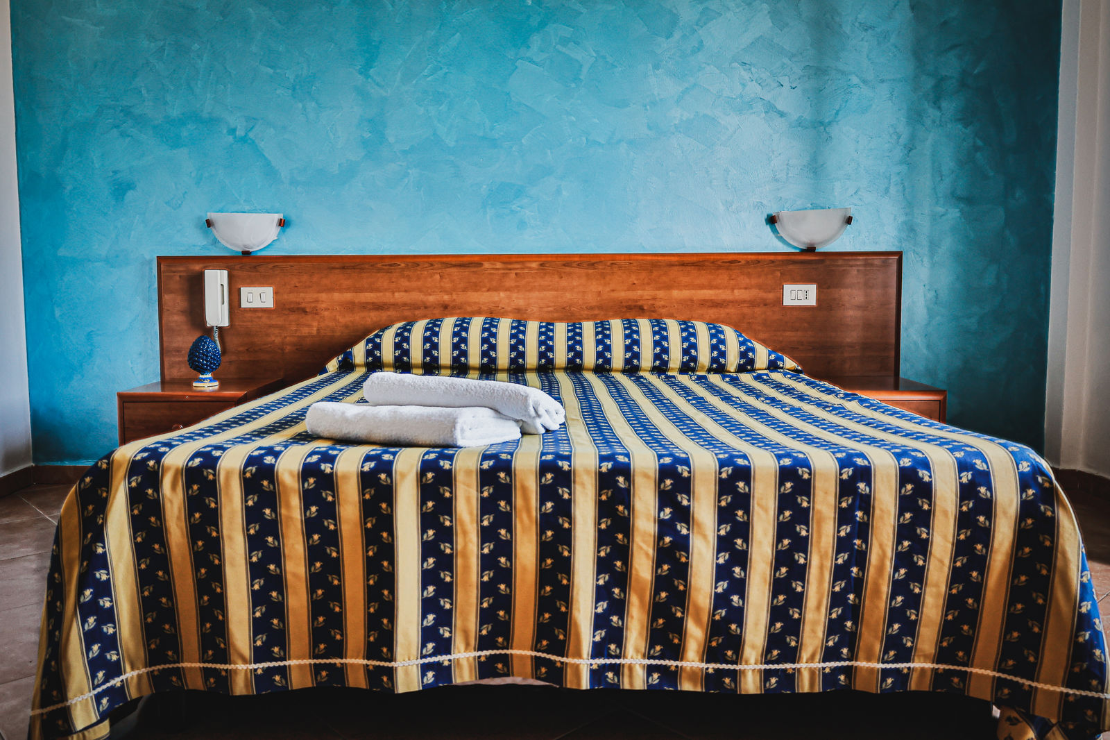 Hotel Alexander slide 3