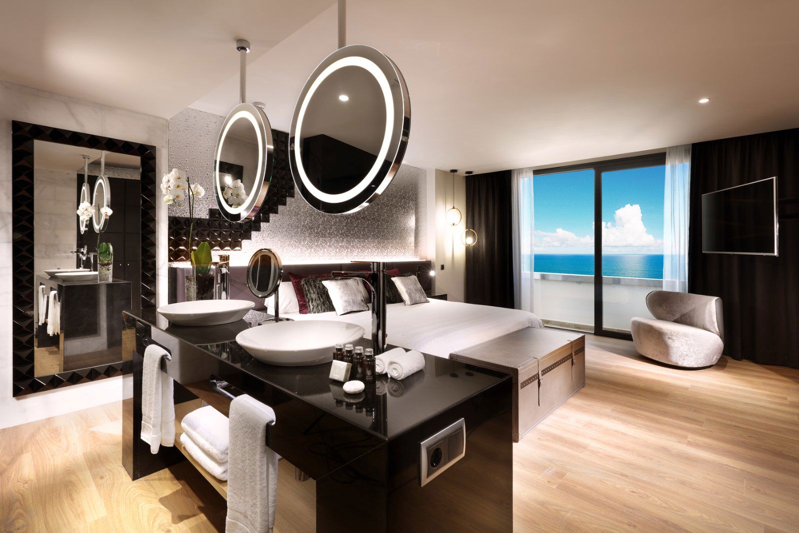 Fly & Go Hard Rock Hotel Tenerife