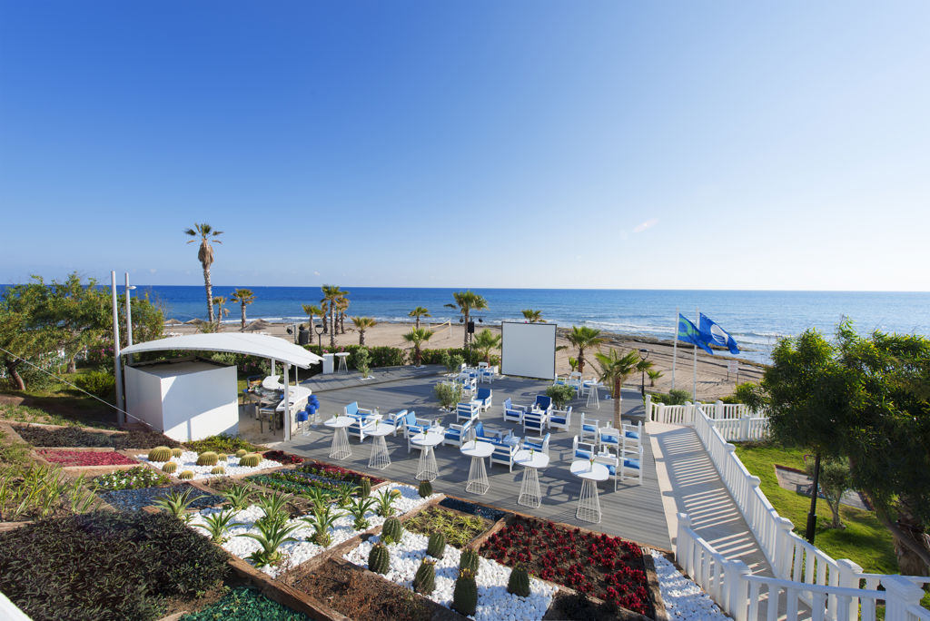 flora-garden-beach