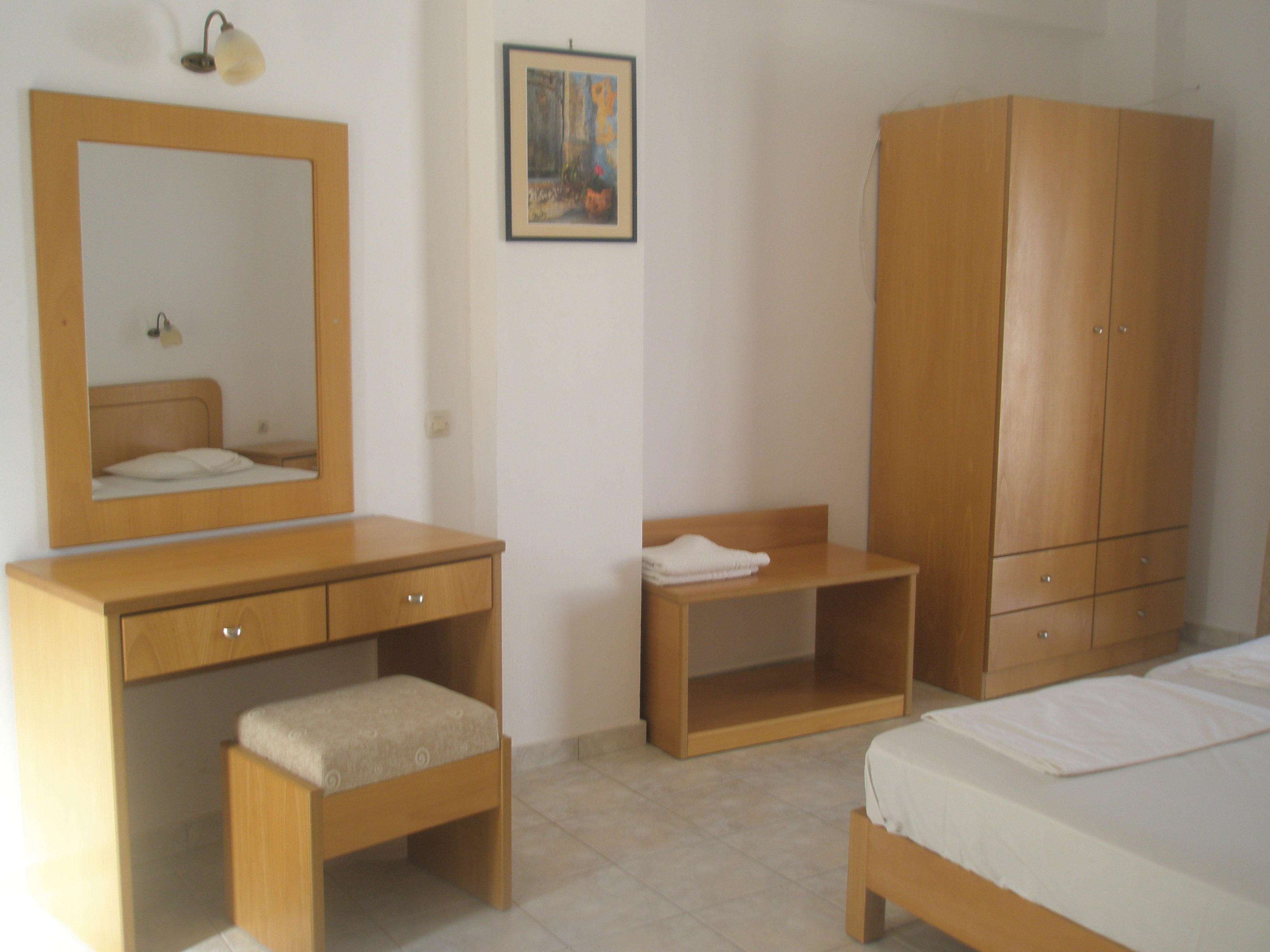 Fly & Go Adonis Hotel