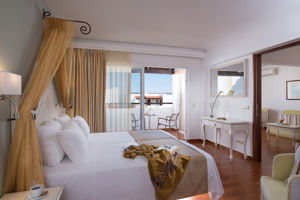 Woonvoorbeeld familiekamer tuinzicht