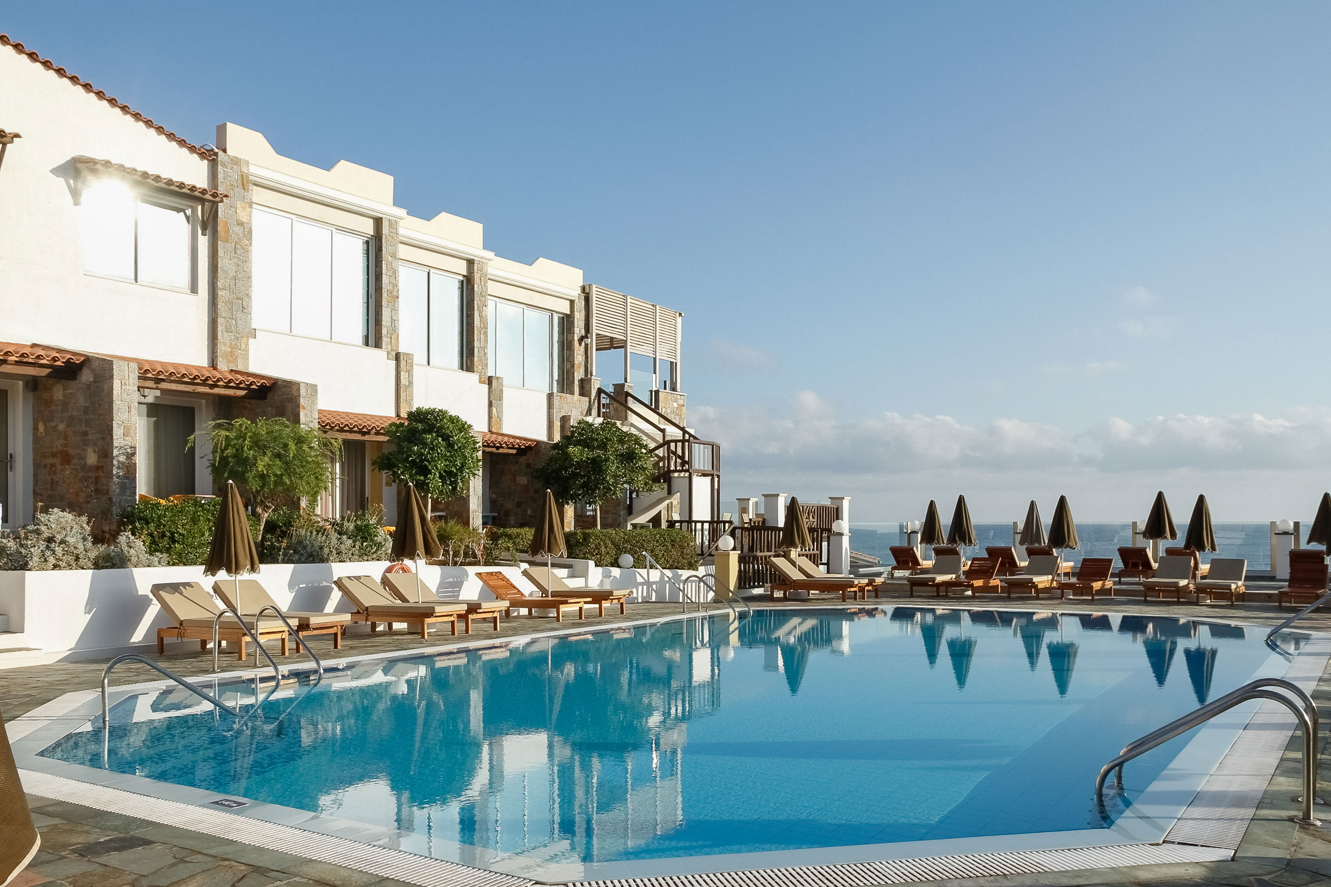 Fly & Go Alexander Beach Hotel & Village Resort