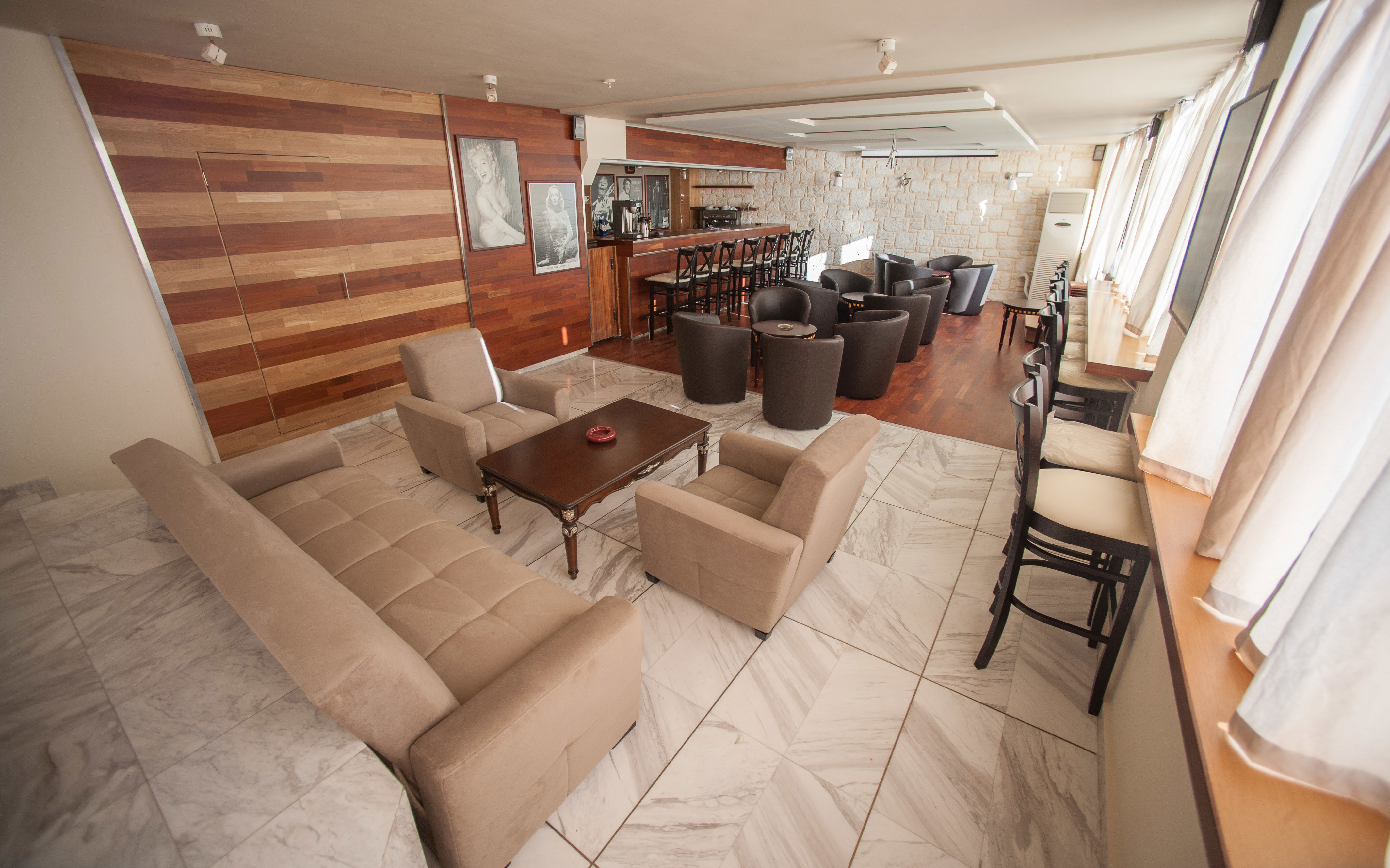 Fly & Go El Greco Hotel