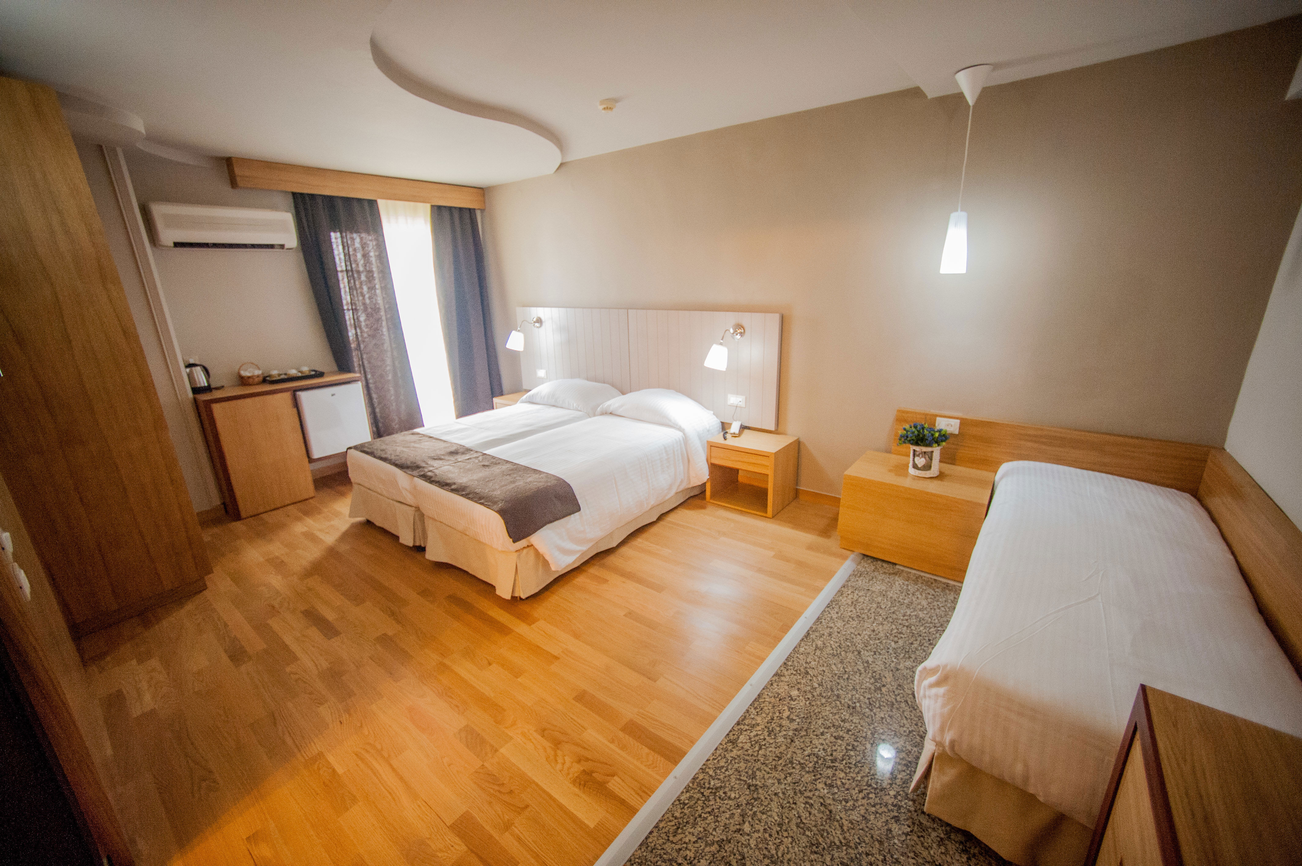 Fly & Go El Greco Hotel