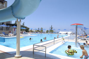 Fly & Go Grand Holiday Resort