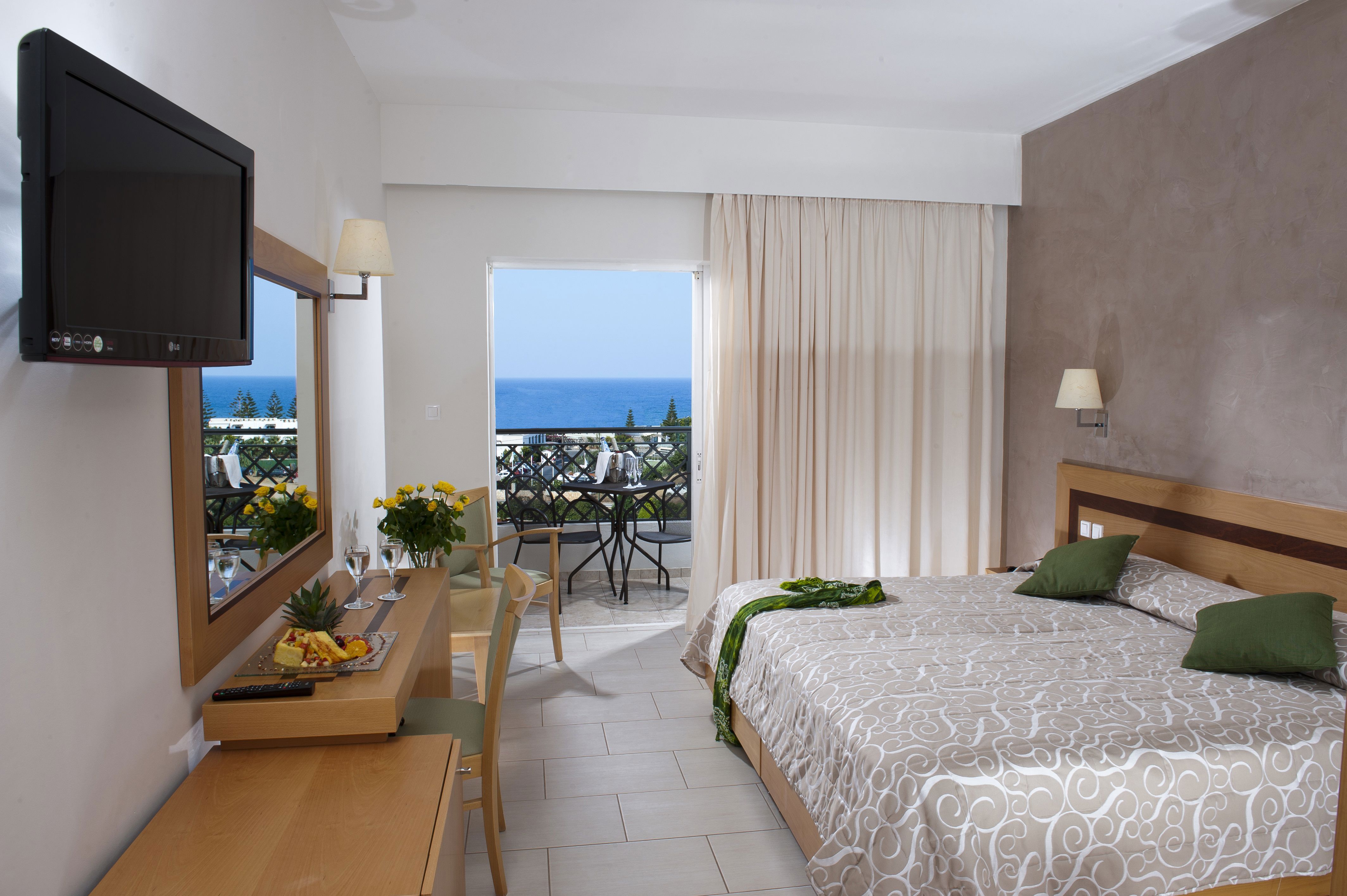 Fly & Go Grand Holiday Resort