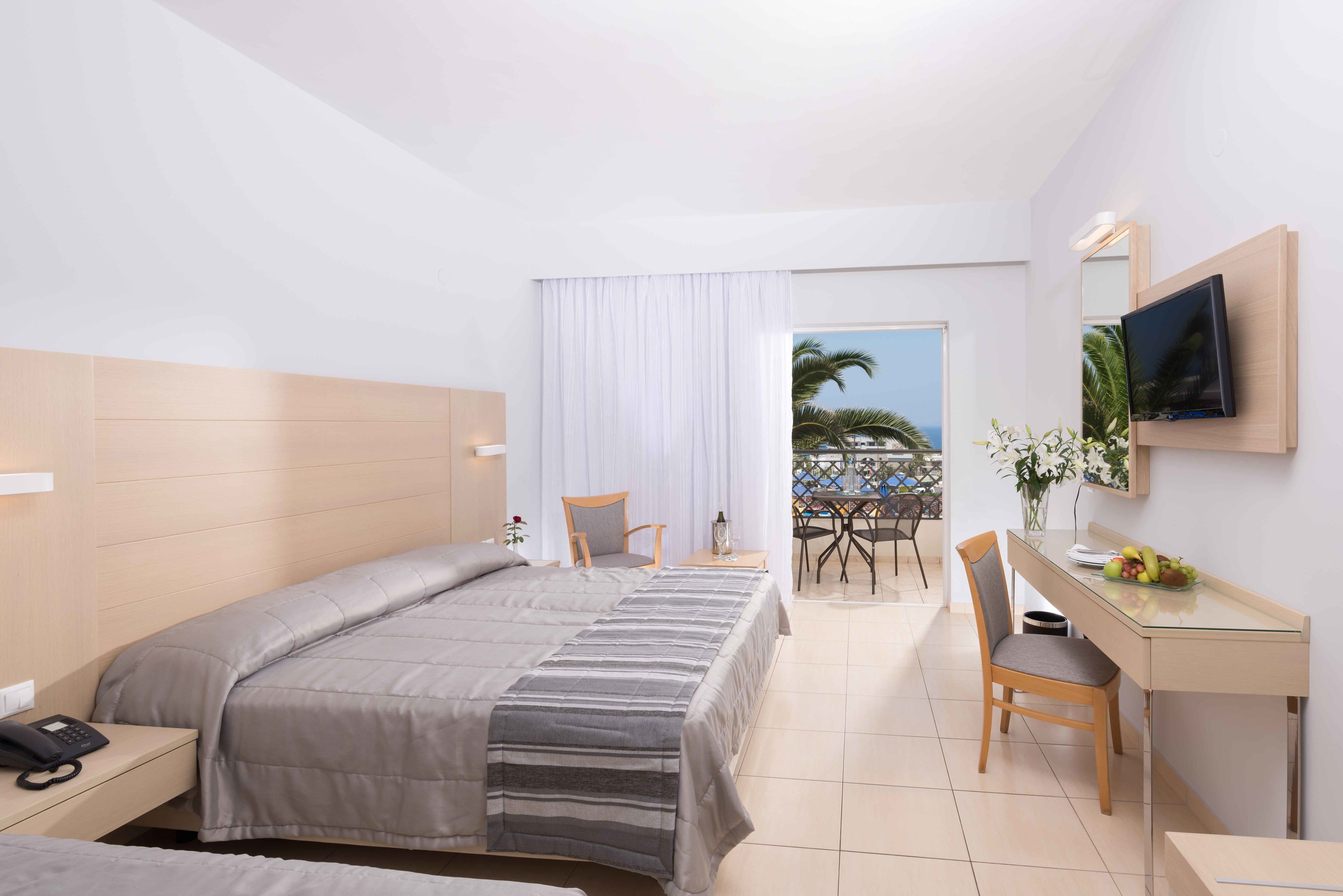 Fly & Go Grand Holiday Resort