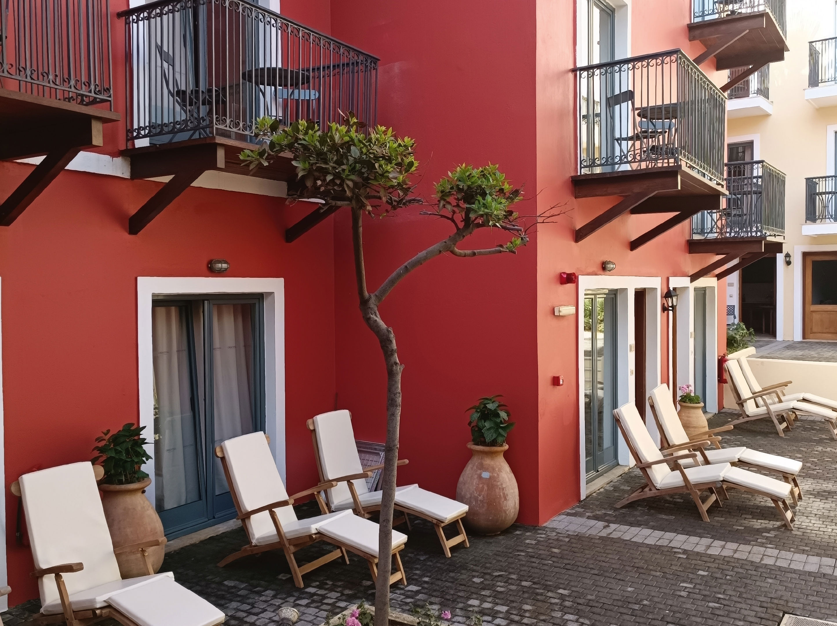 Fly & Go Grecotel Plaza Beach House