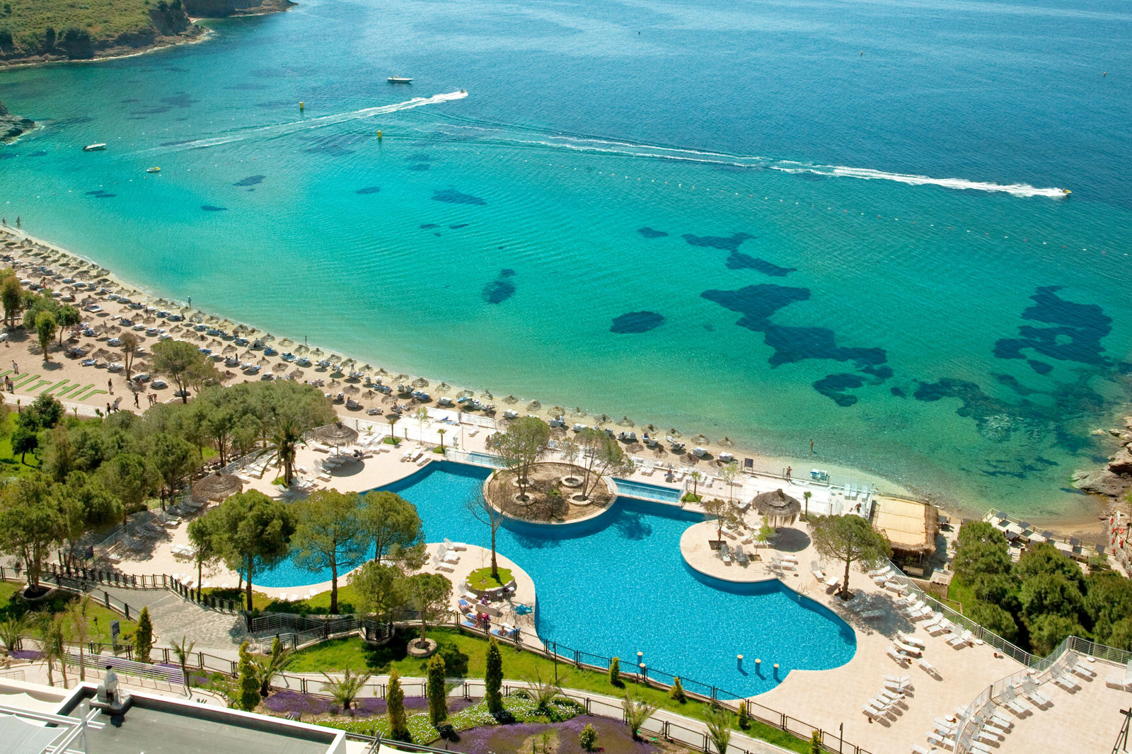 Aria Claros Beach & Spa Resort slide 1
