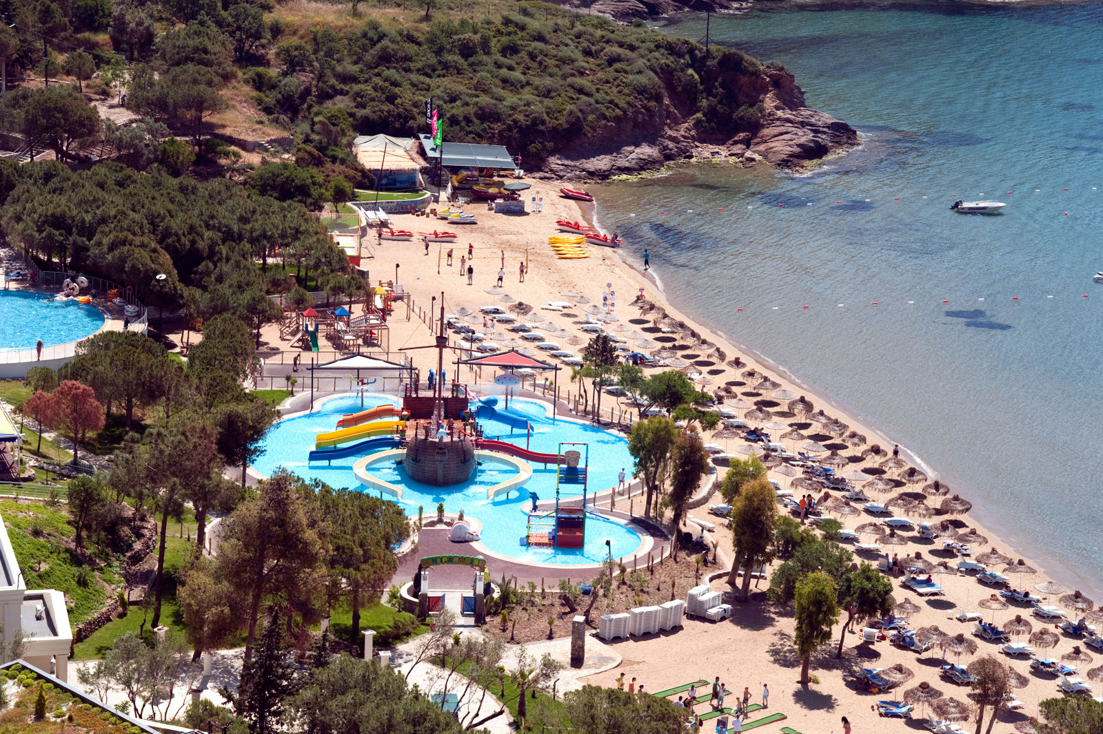 Aria Claros Beach & Spa Resort slide 2