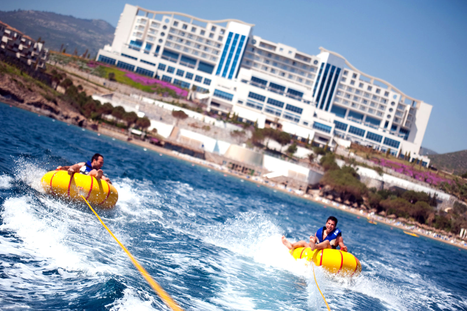 Aria Claros Beach & Spa Resort slide 3