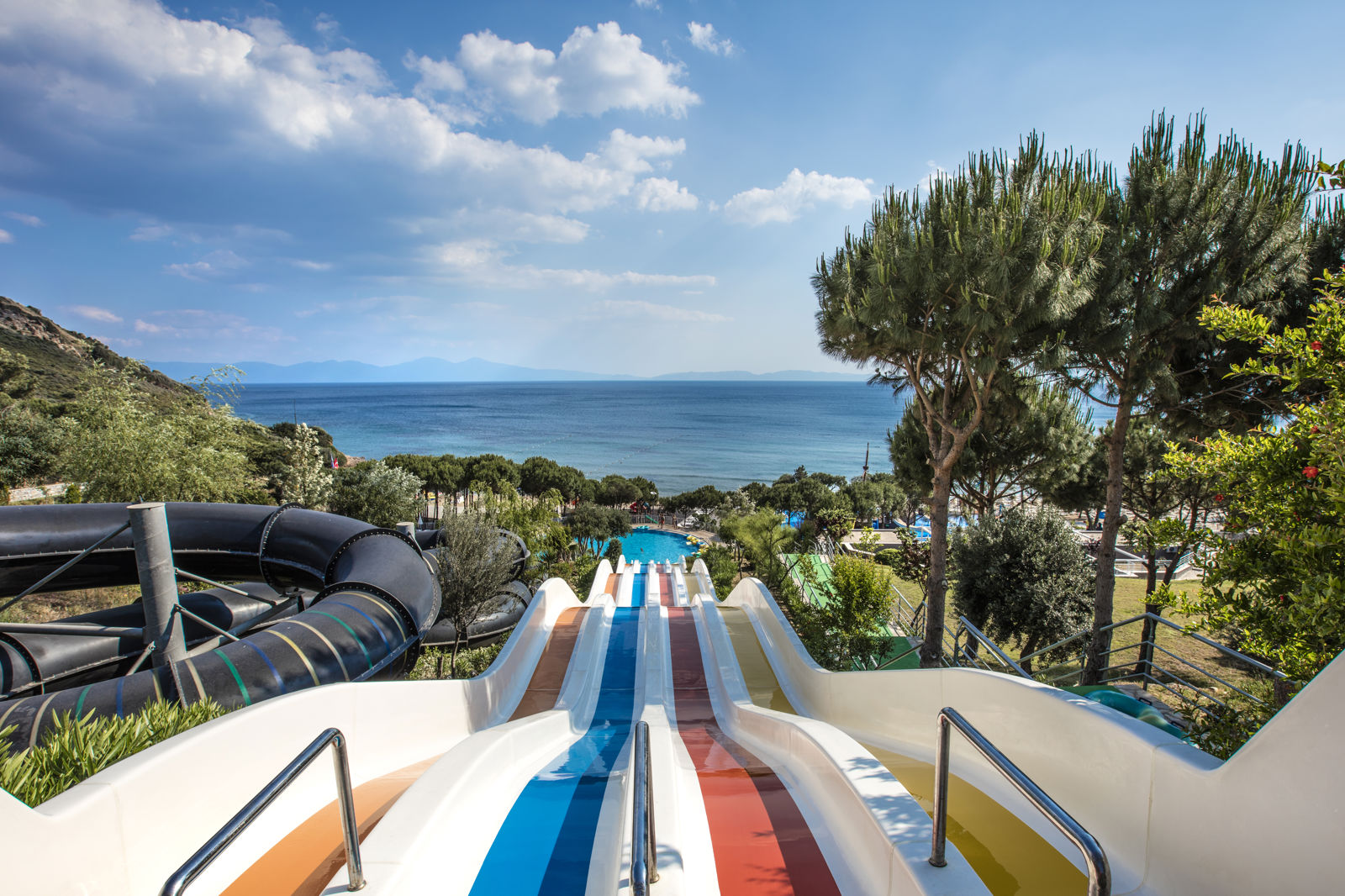 Aria Claros Beach & Spa Resort slide 4