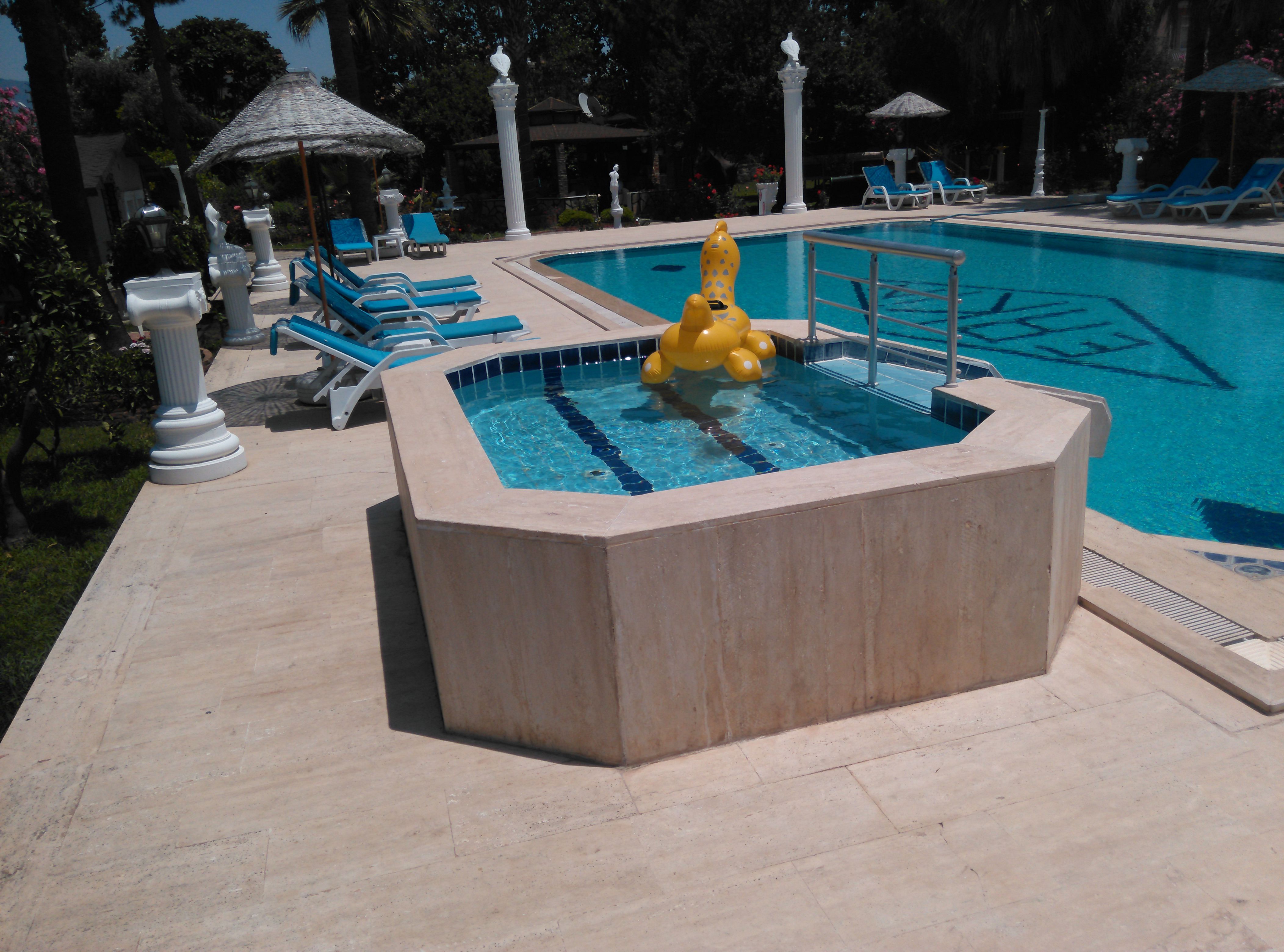 Fly & Go Erkin Aparthotel