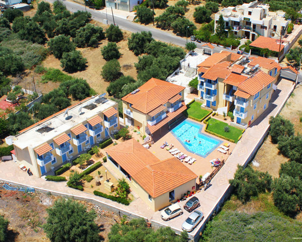Fly & Go Mareva Appartementen — 2