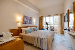 Fly & Go Minos Hotel
