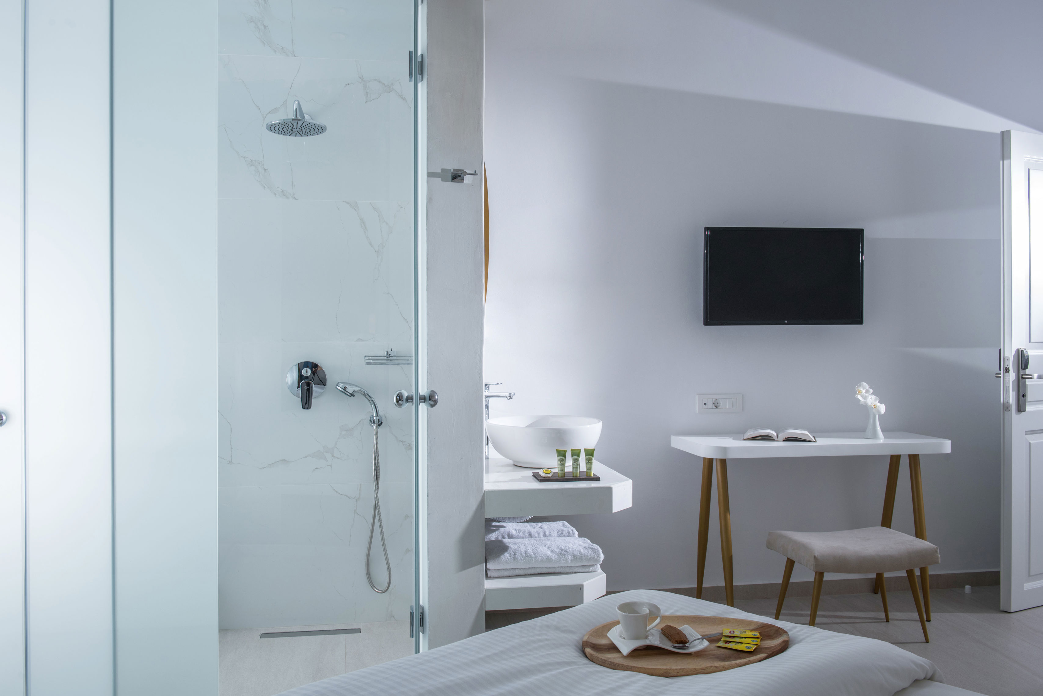 Fly & Go Theodora Boutique Hotel