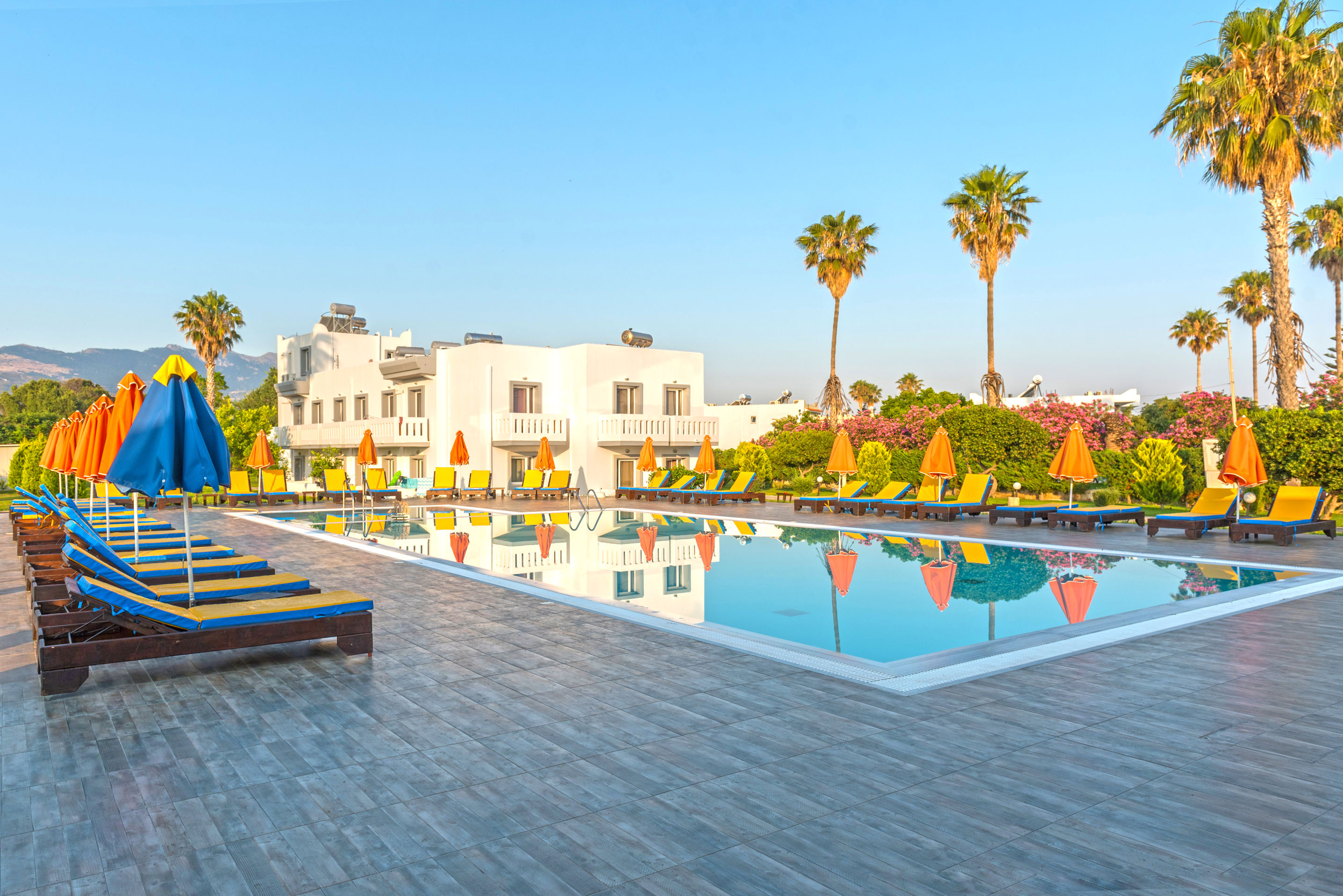 Fly & Go Athina Appartementen