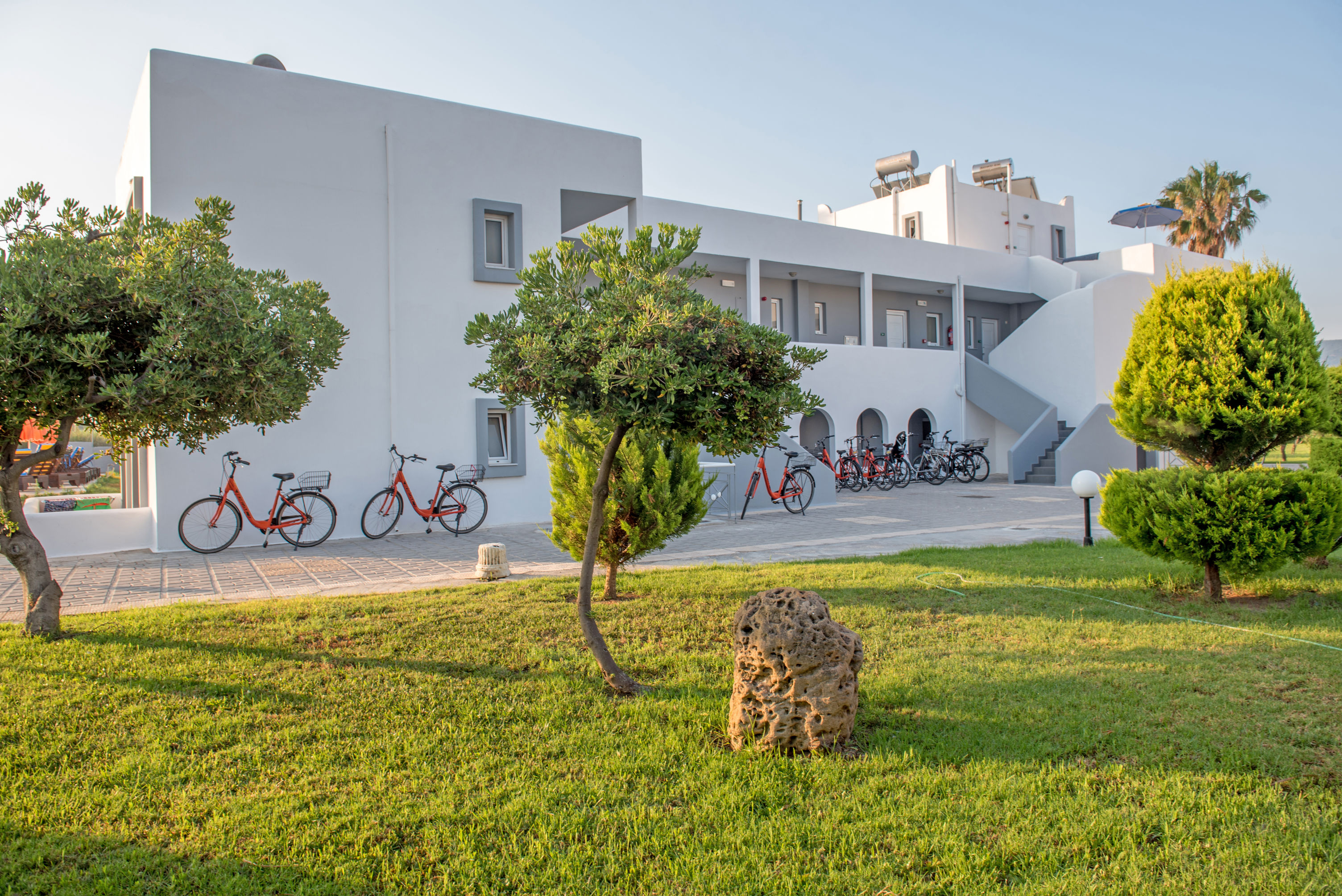 Fly & Go Athina Appartementen