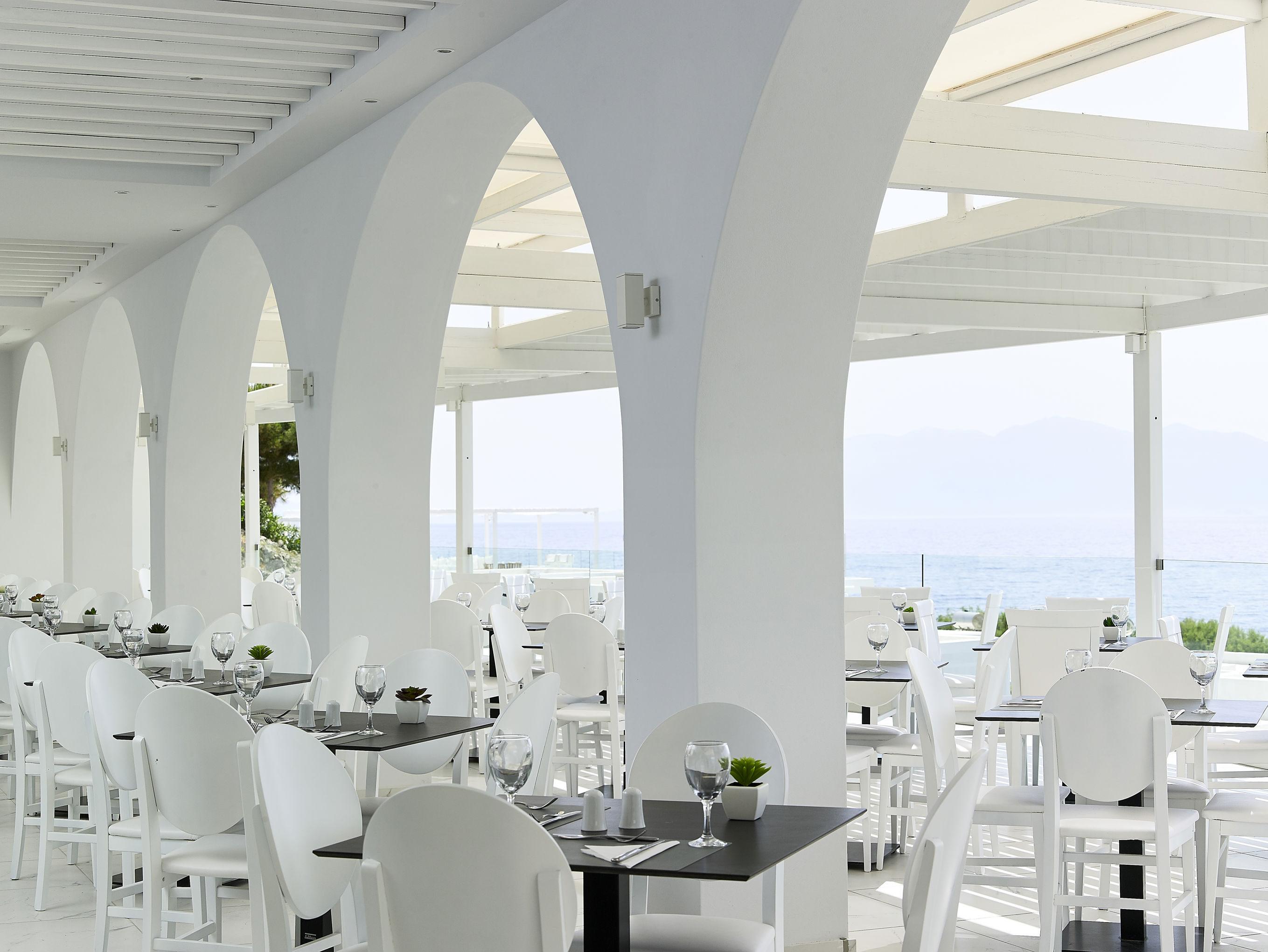 Fly & Go Dimitra Beach Hotel & Suites