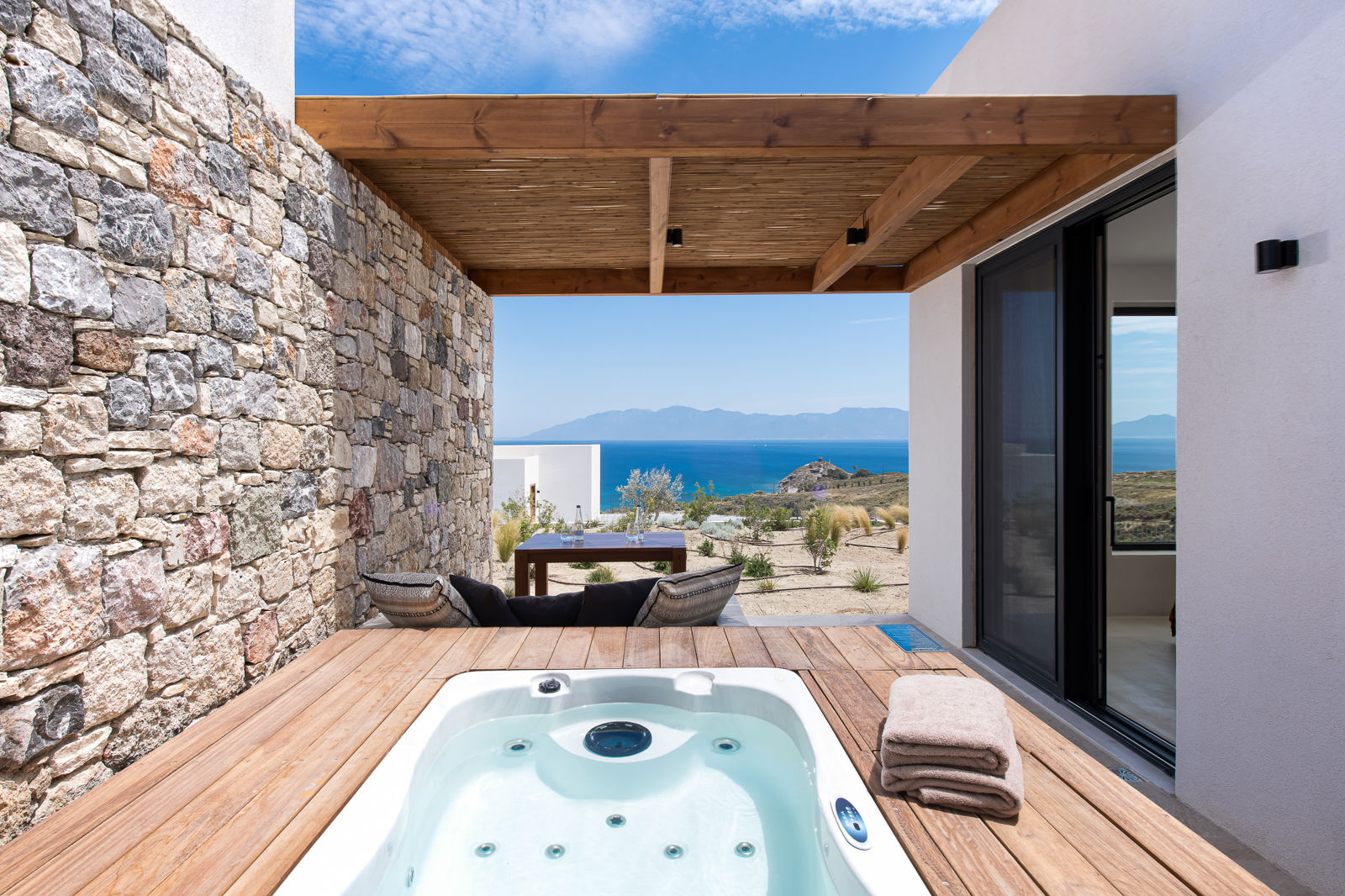 Fly&Go KOIA All-Suite Wellbeing Resort