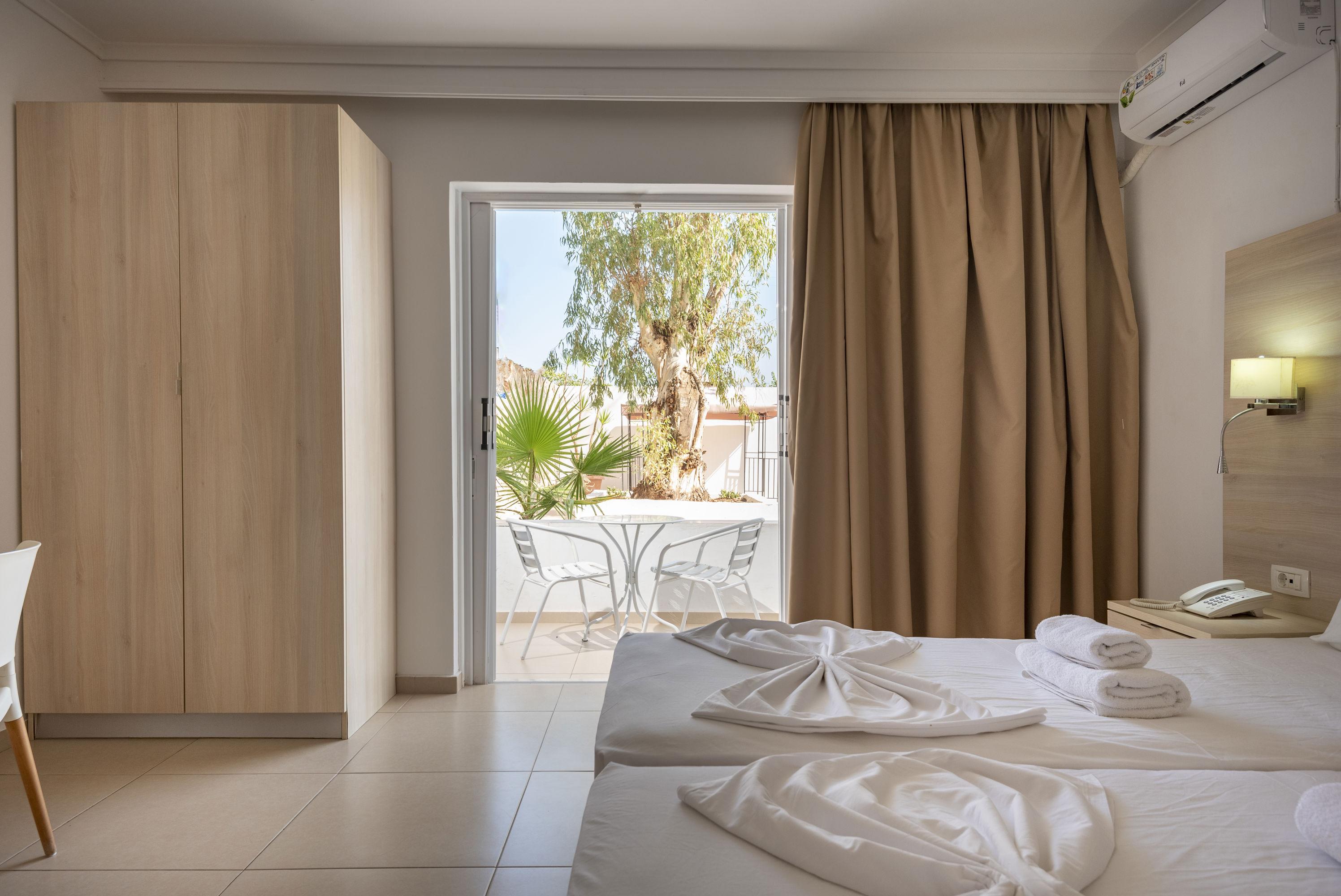 Fly & Go Aegean Blu Apartments