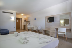 Fly & Go Aegean Blu Apartments