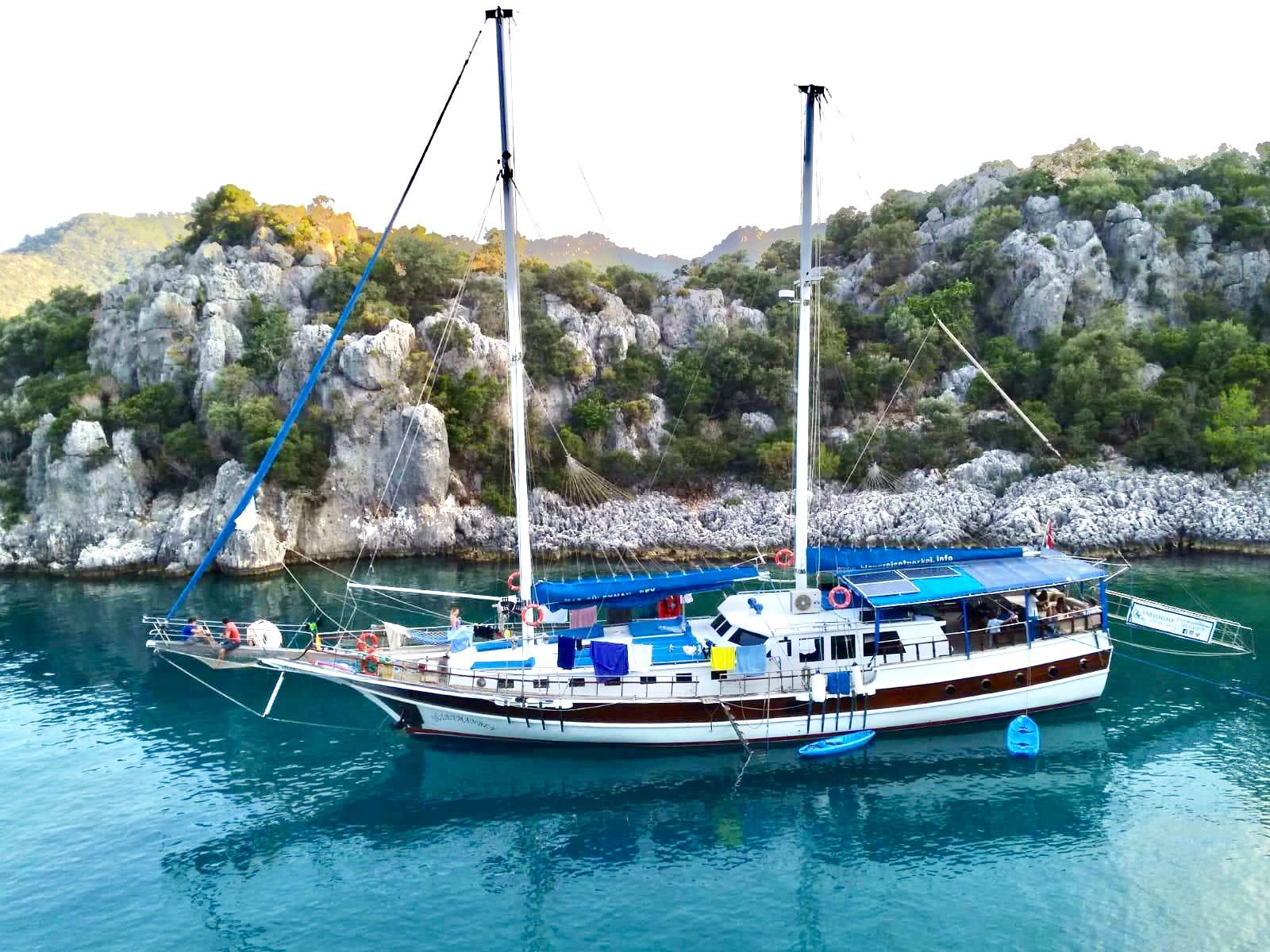 Blue Cruise & Villa Sunflower
