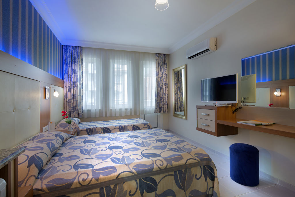 Blue Cruise & Villa Sunflower
