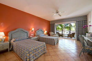 Fly & Go Bluebay Banus