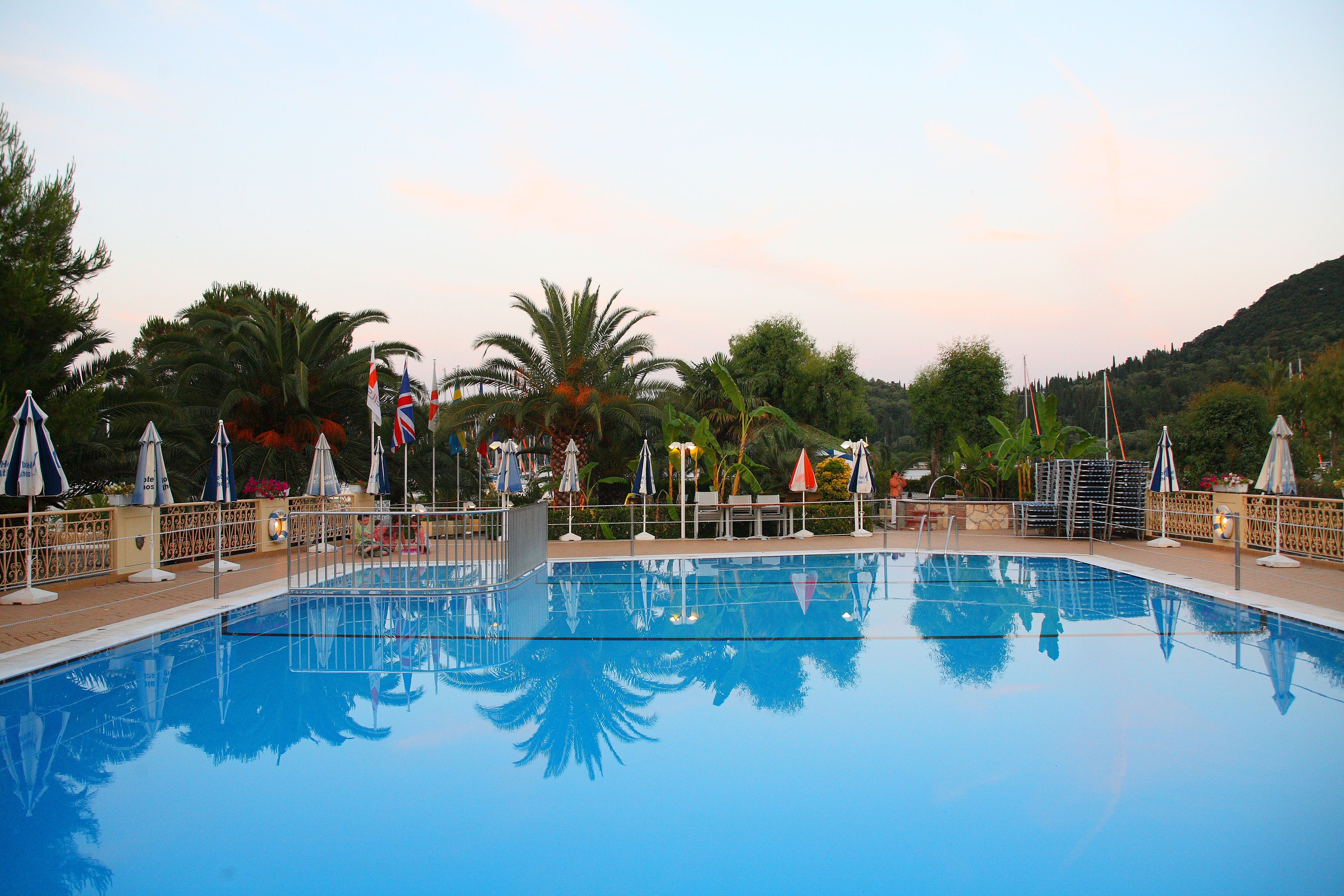 Fly & Go Athos Hotel