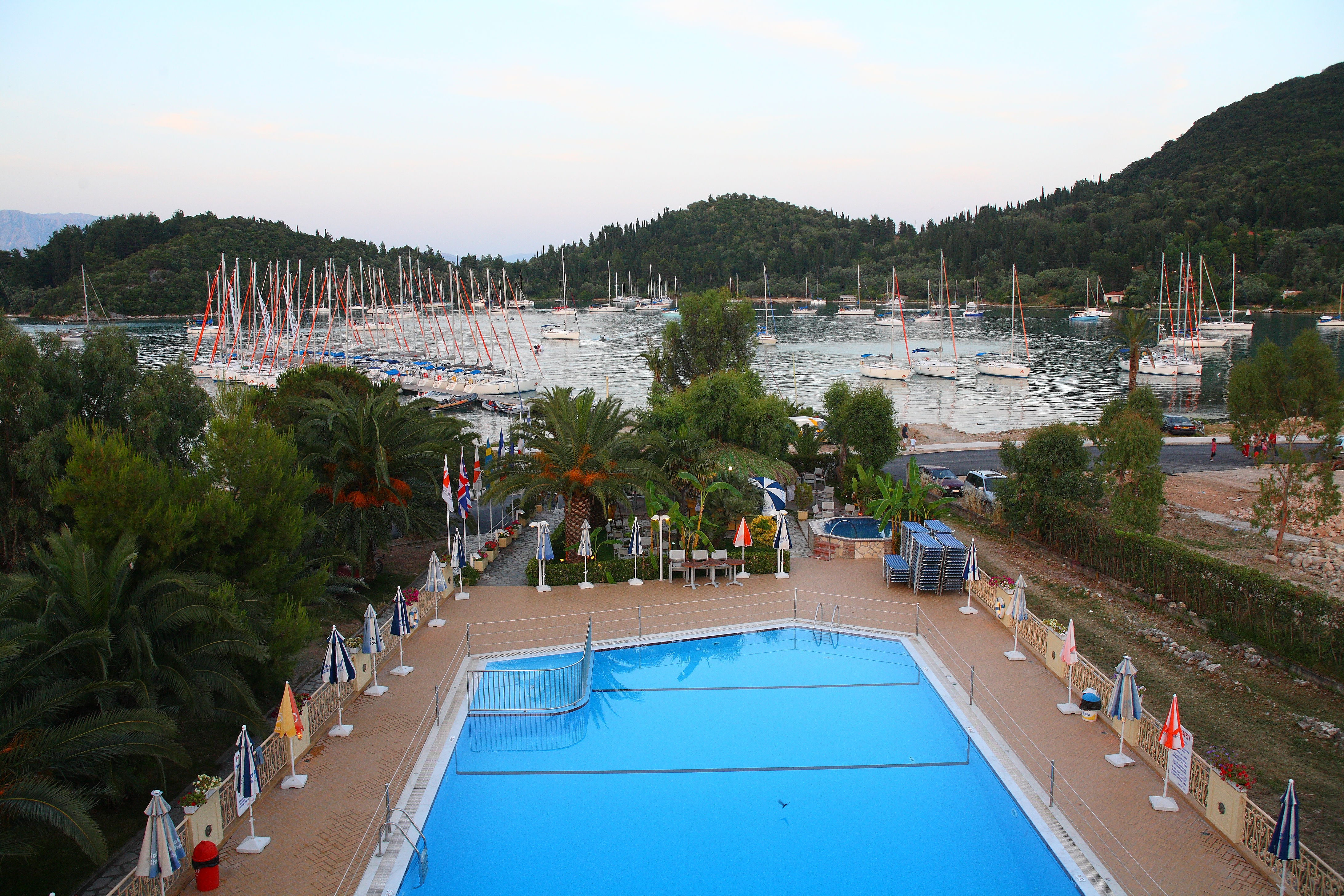 Fly & Go Athos Hotel