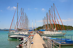 Fly & Go Athos Hotel