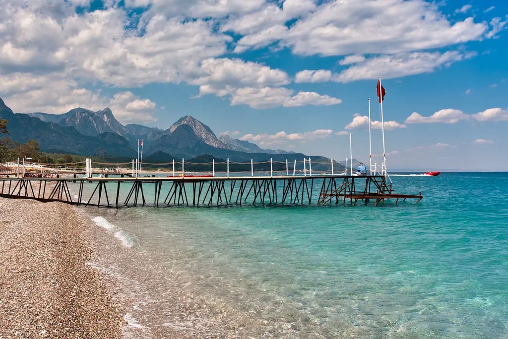 blue-cruise-turquoise-hotel