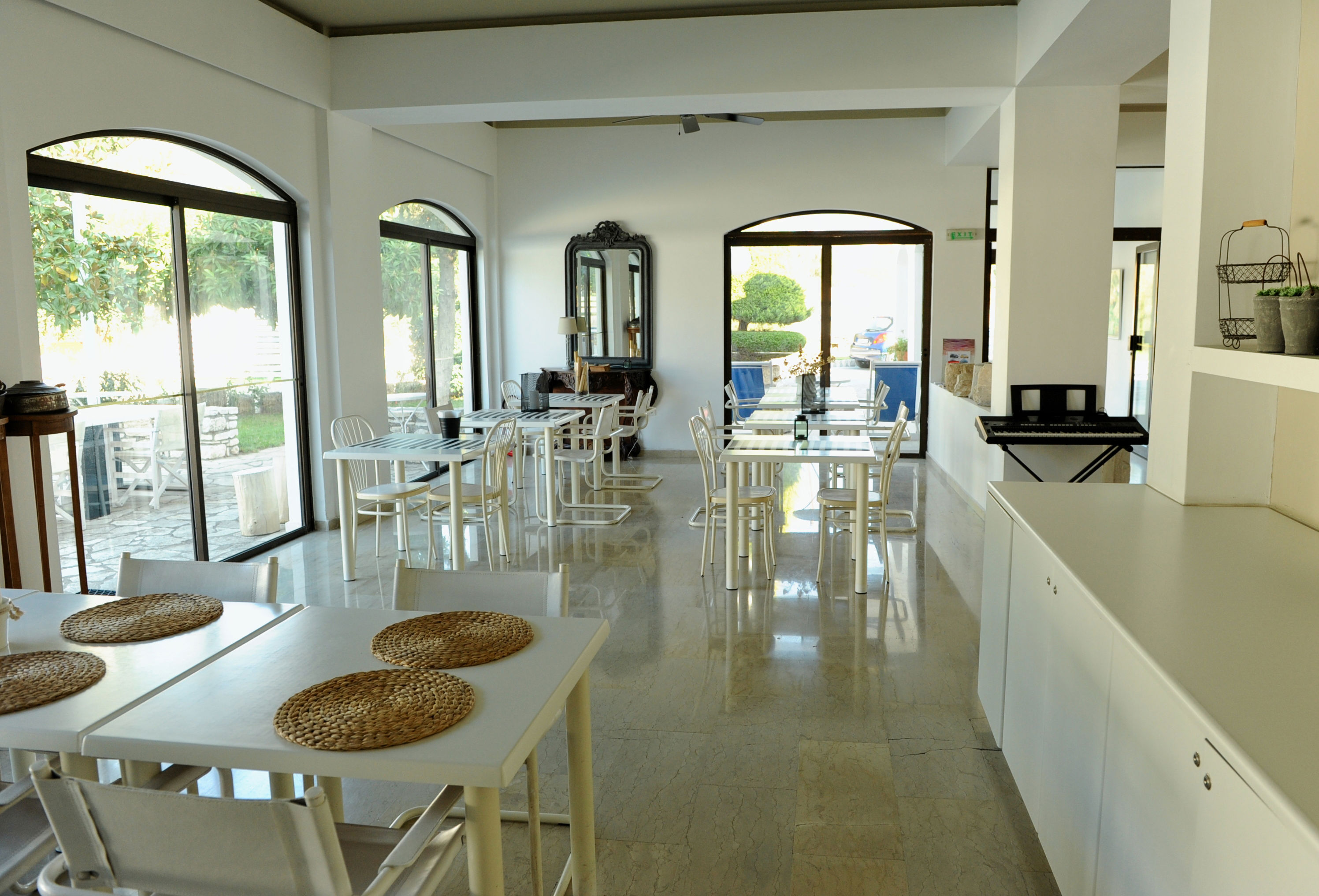 Fly & Go Apollon Hotel