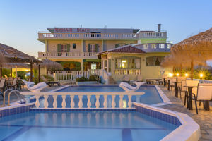 Fly & Go Kokkari Beach