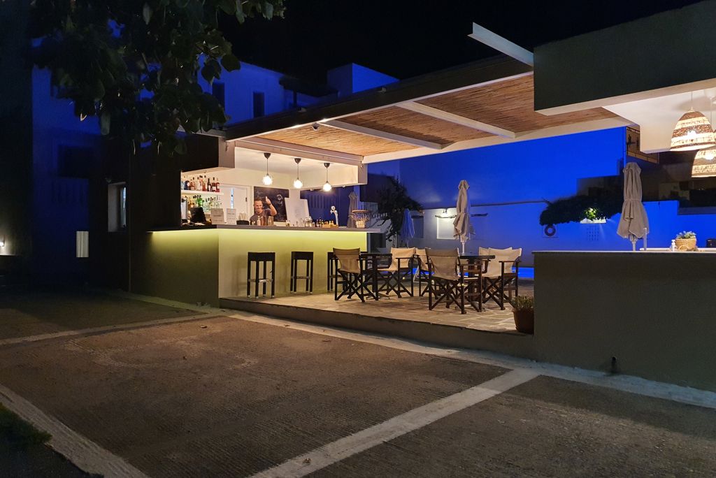 Fly & Go Aphrodite Samos Suites