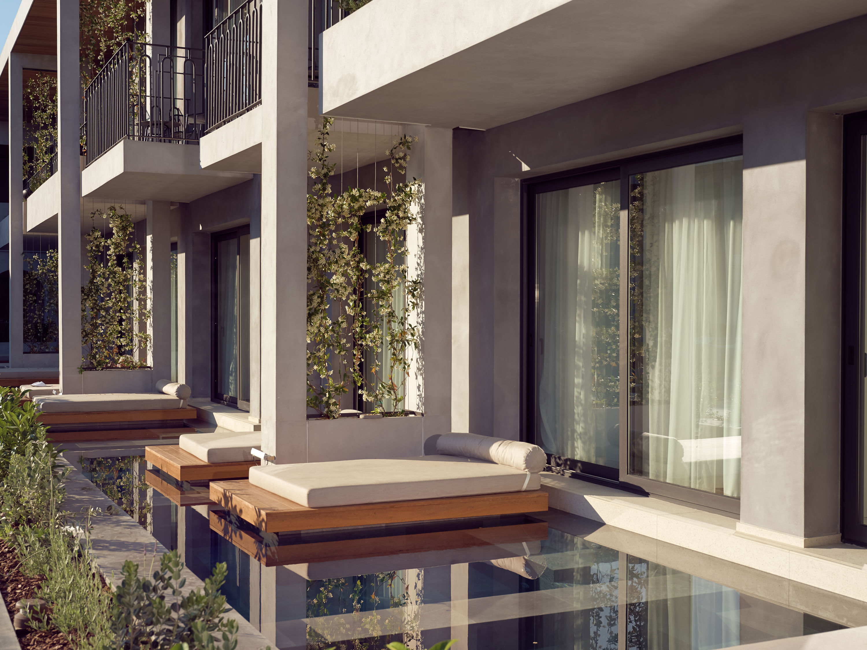 Fly & Go Contessina Suites