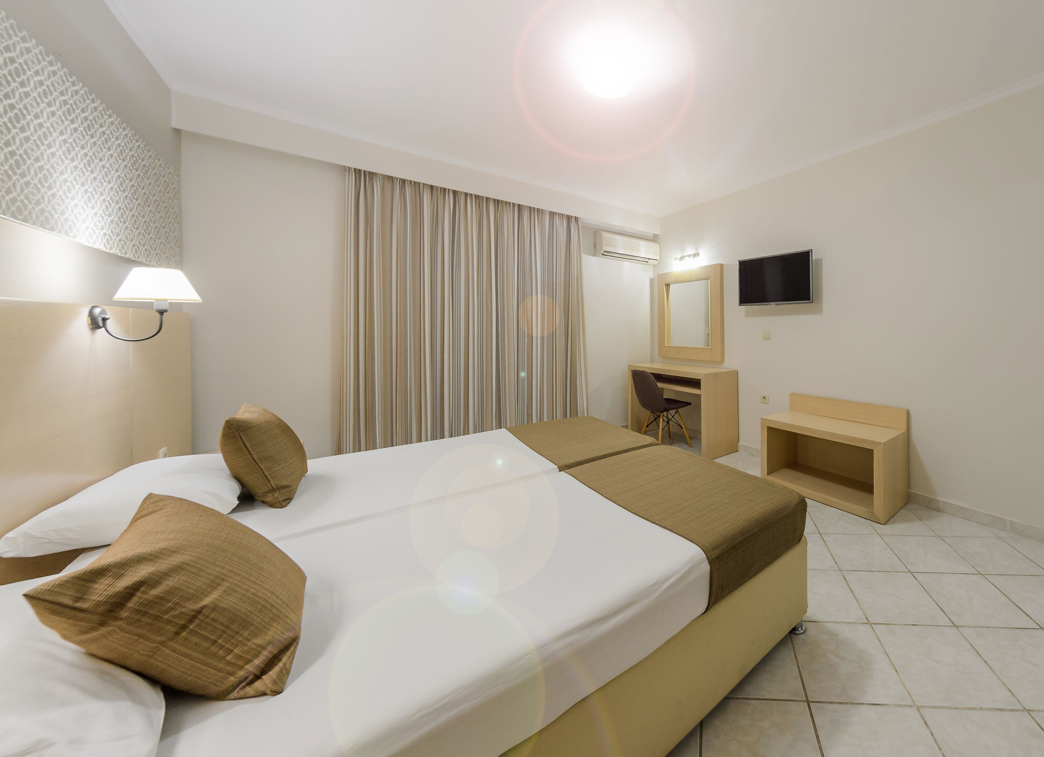 Fly & Go Karras Hotel