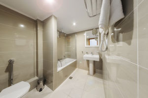 Fly & Go Karras Hotel